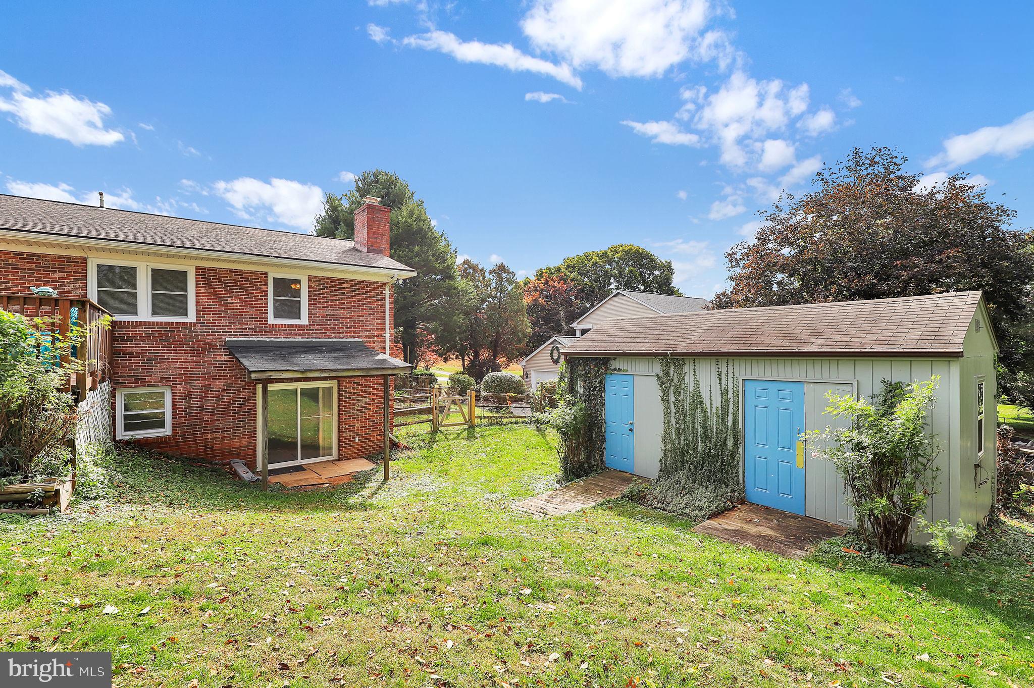 DAMASCUS OUTSIDE - Residential