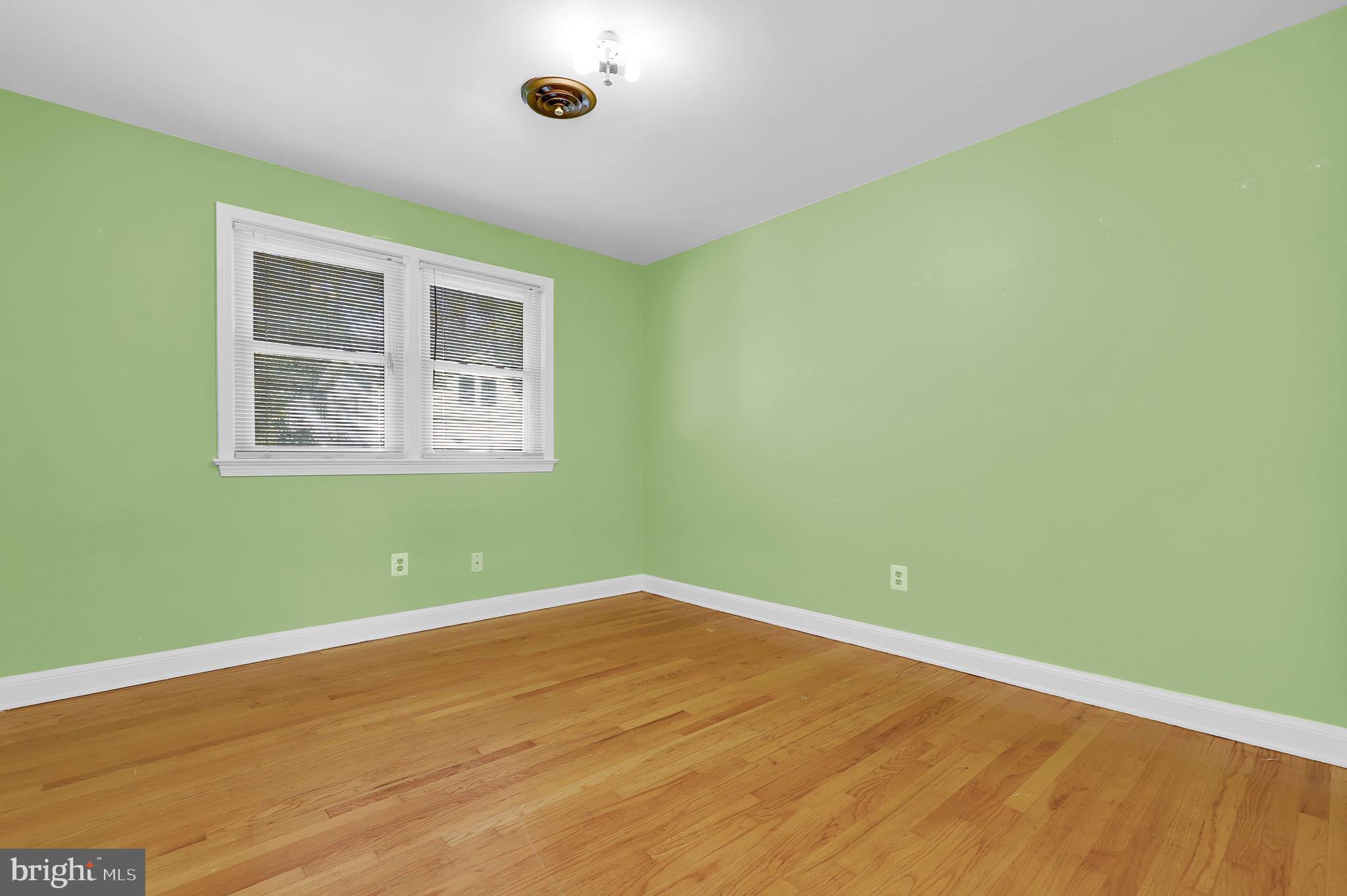 DAMASCUS OUTSIDE - Residential