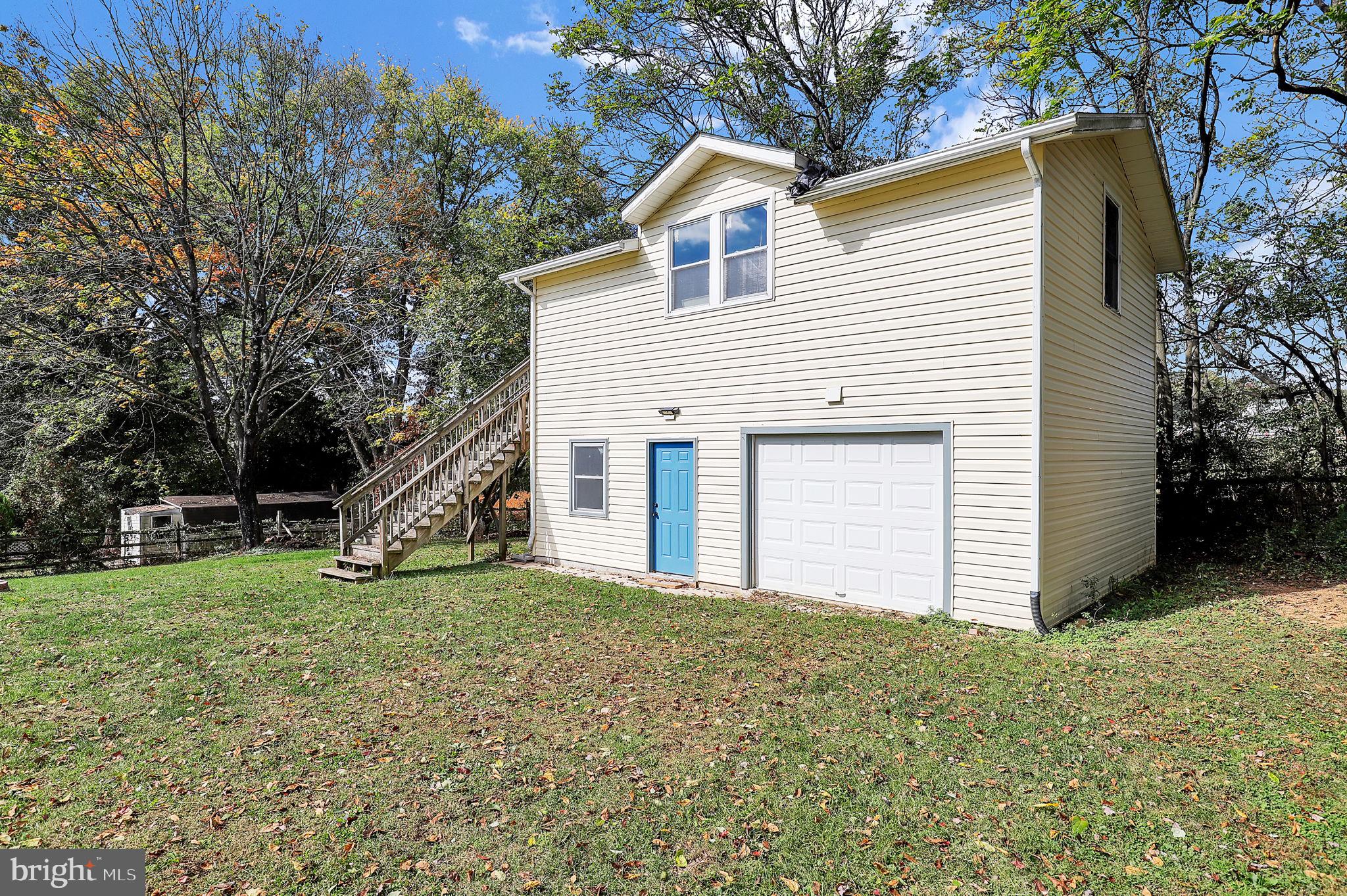 DAMASCUS OUTSIDE - Residential