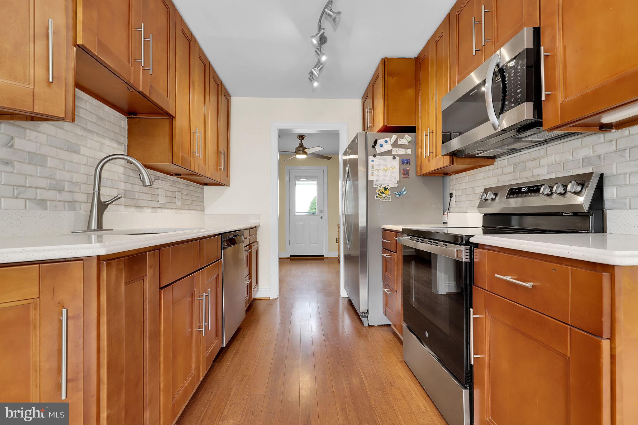 DAMASCUS OUTSIDE - Residential