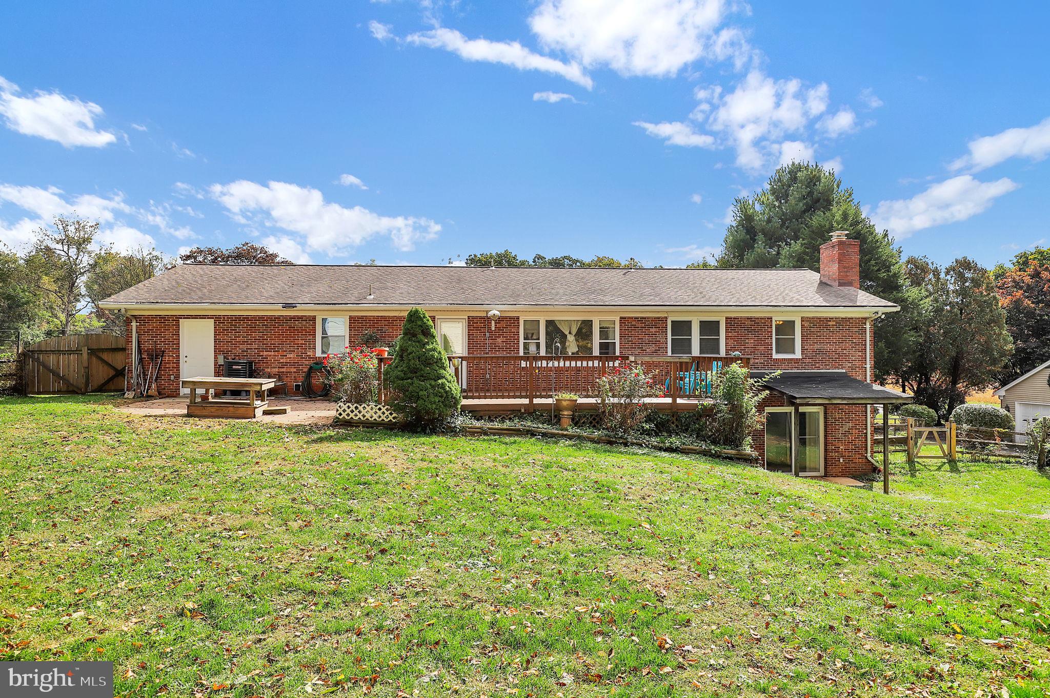 DAMASCUS OUTSIDE - Residential