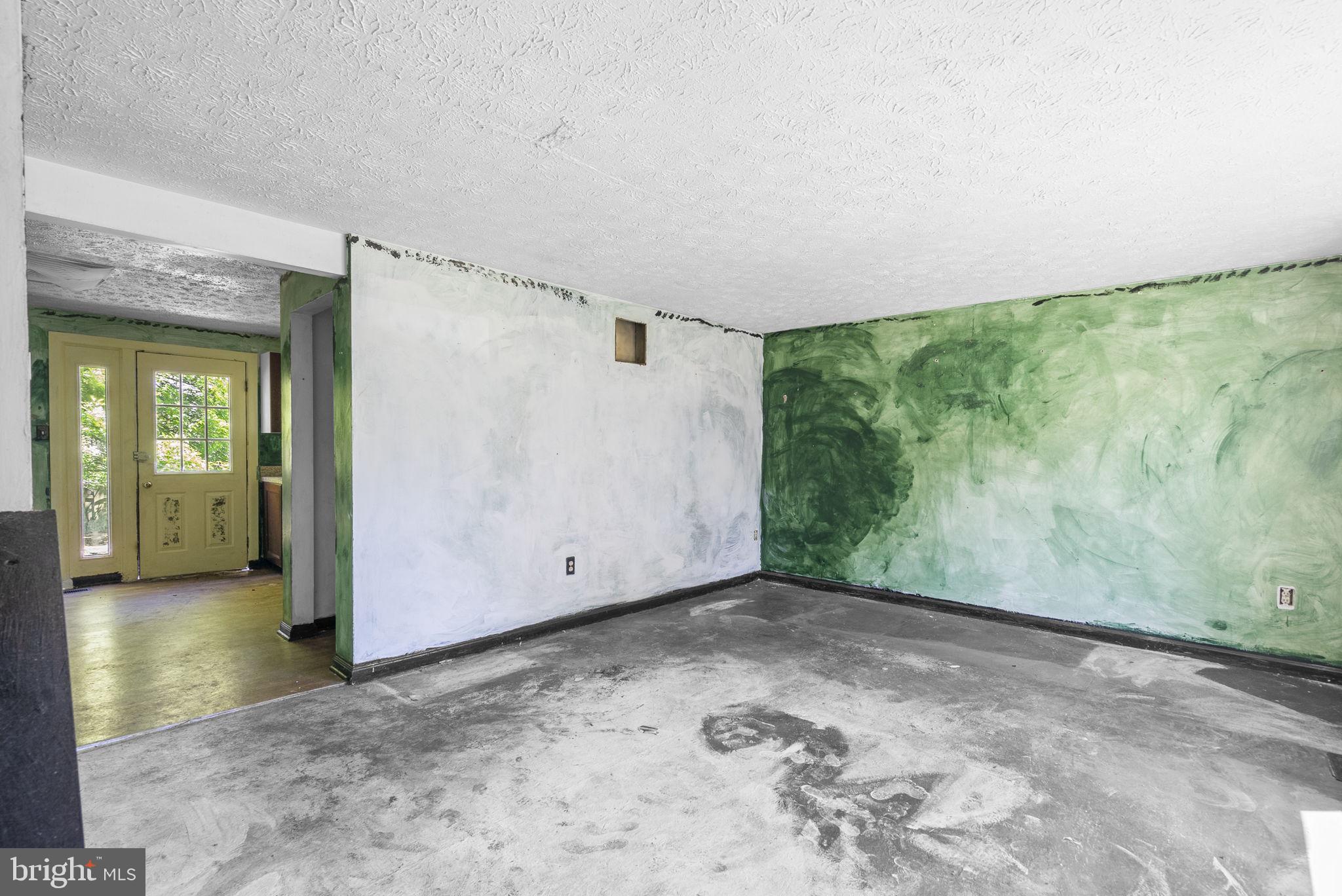 OAK SPRINGS - Residential