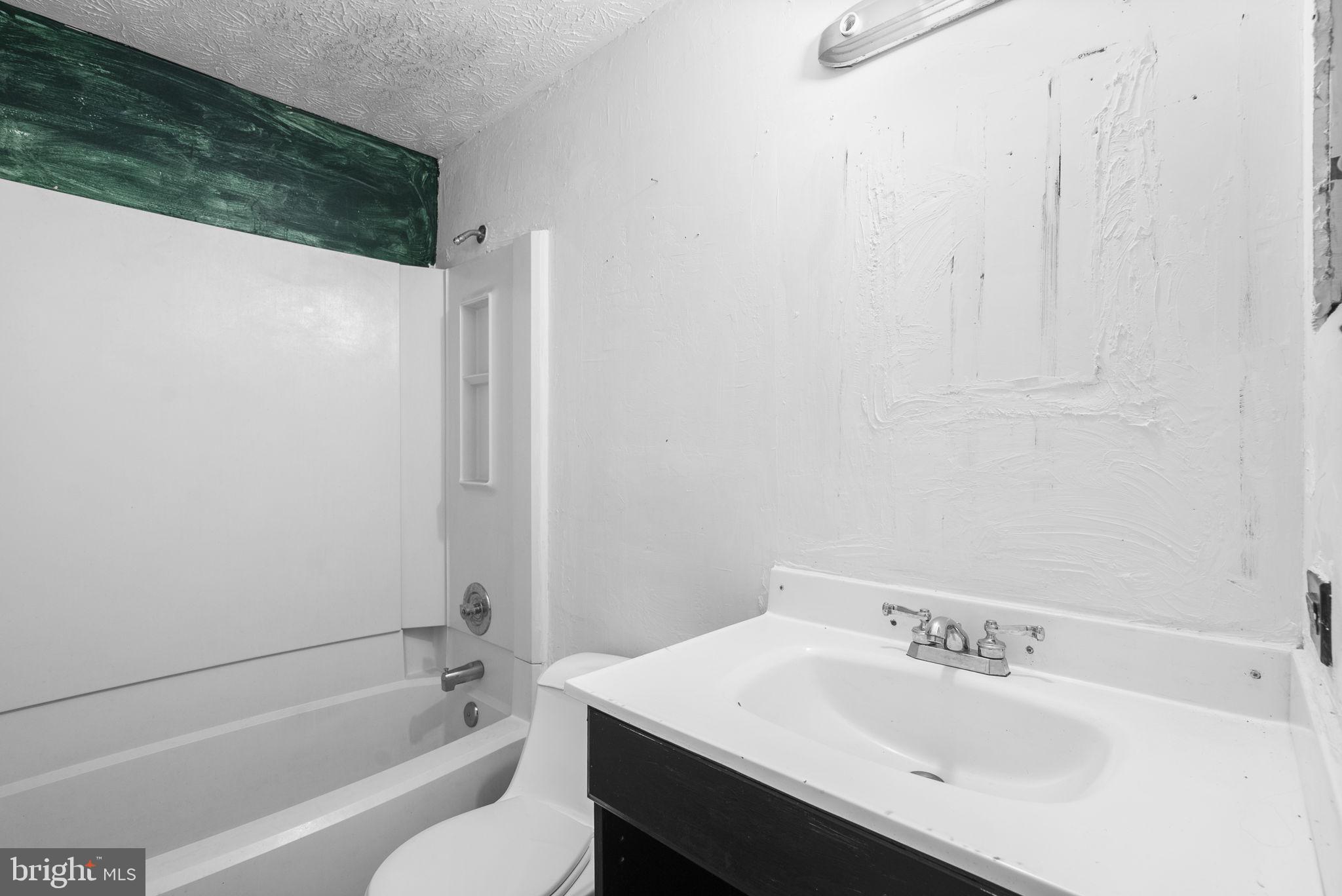 OAK SPRINGS - Residential