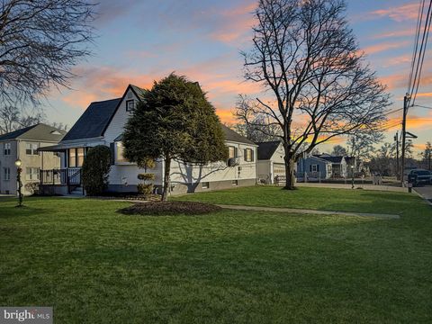 Homes For Sale - 539 Us Highway 206<br/> TRENTON, NJ 08610