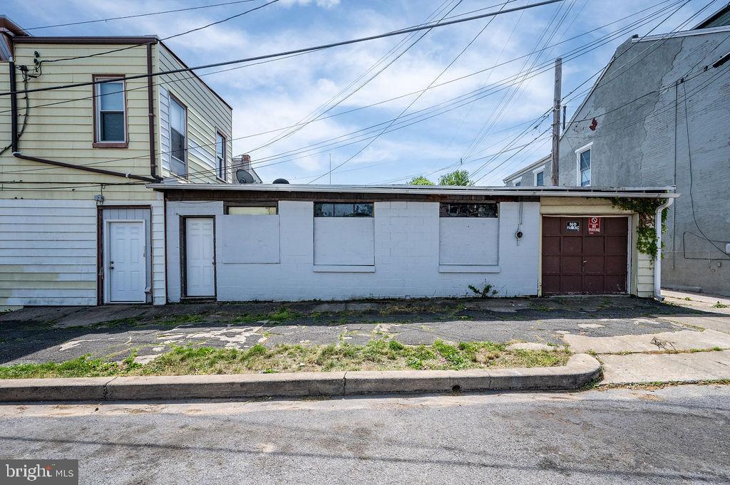 764 N 6TH STREET