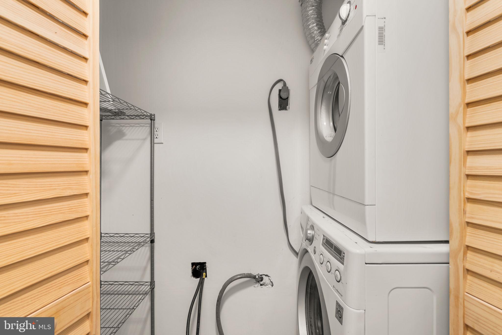 VILLAGE GREEN - Residential