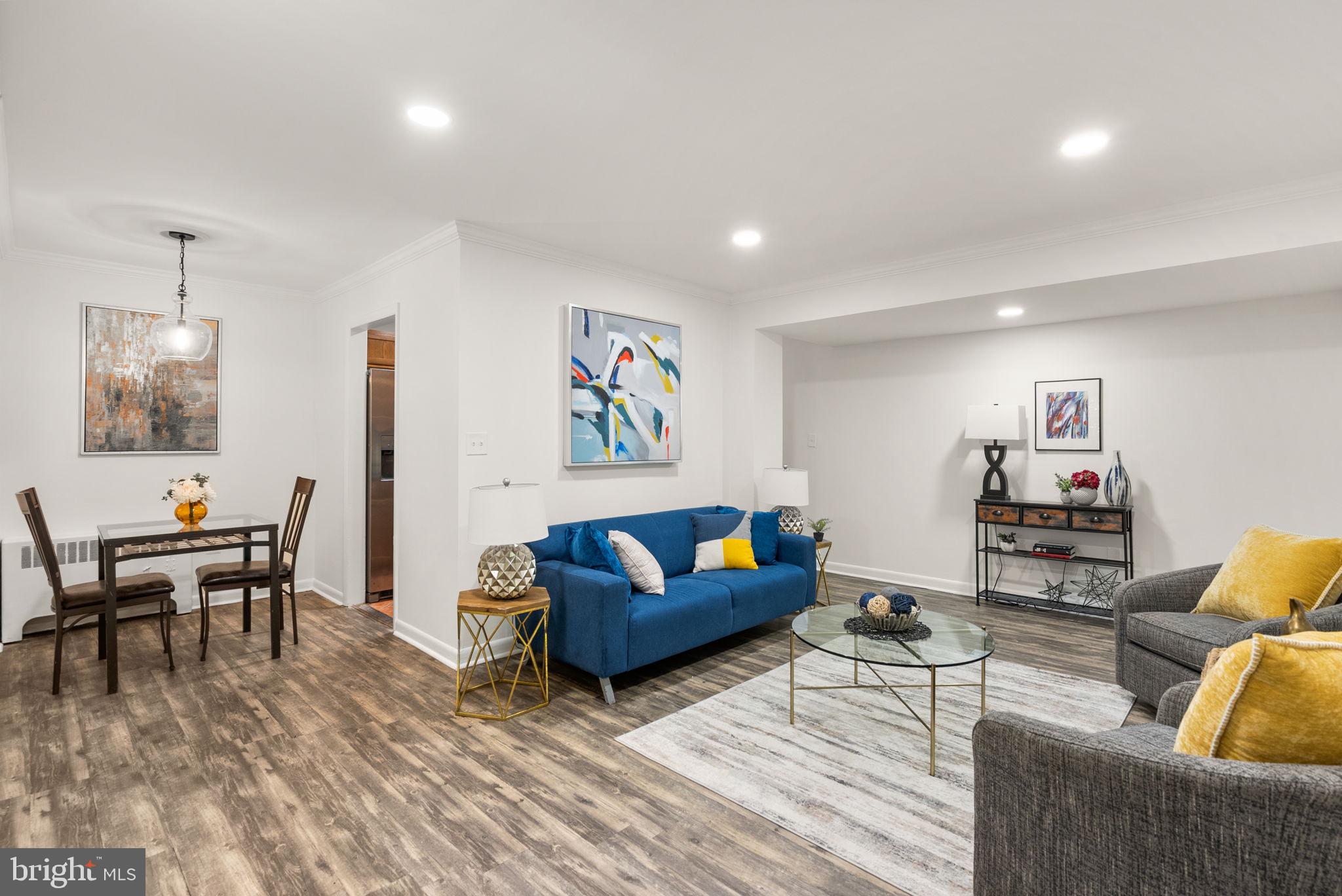 VILLAGE GREEN - Residential