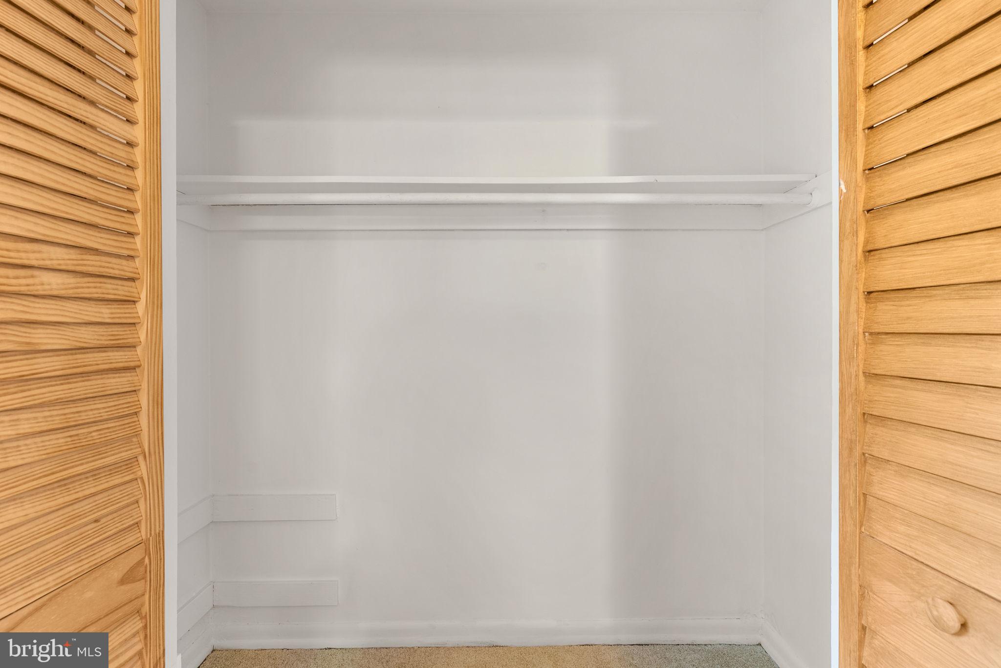 VILLAGE GREEN - Residential