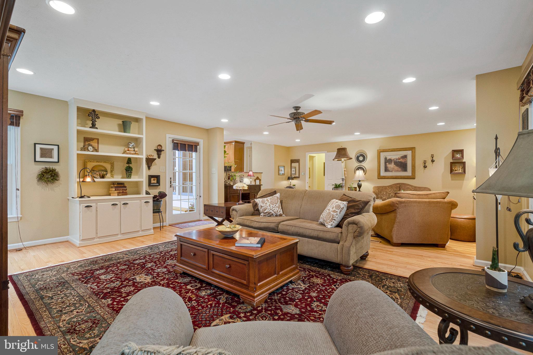 POLO FIELDS - Residential