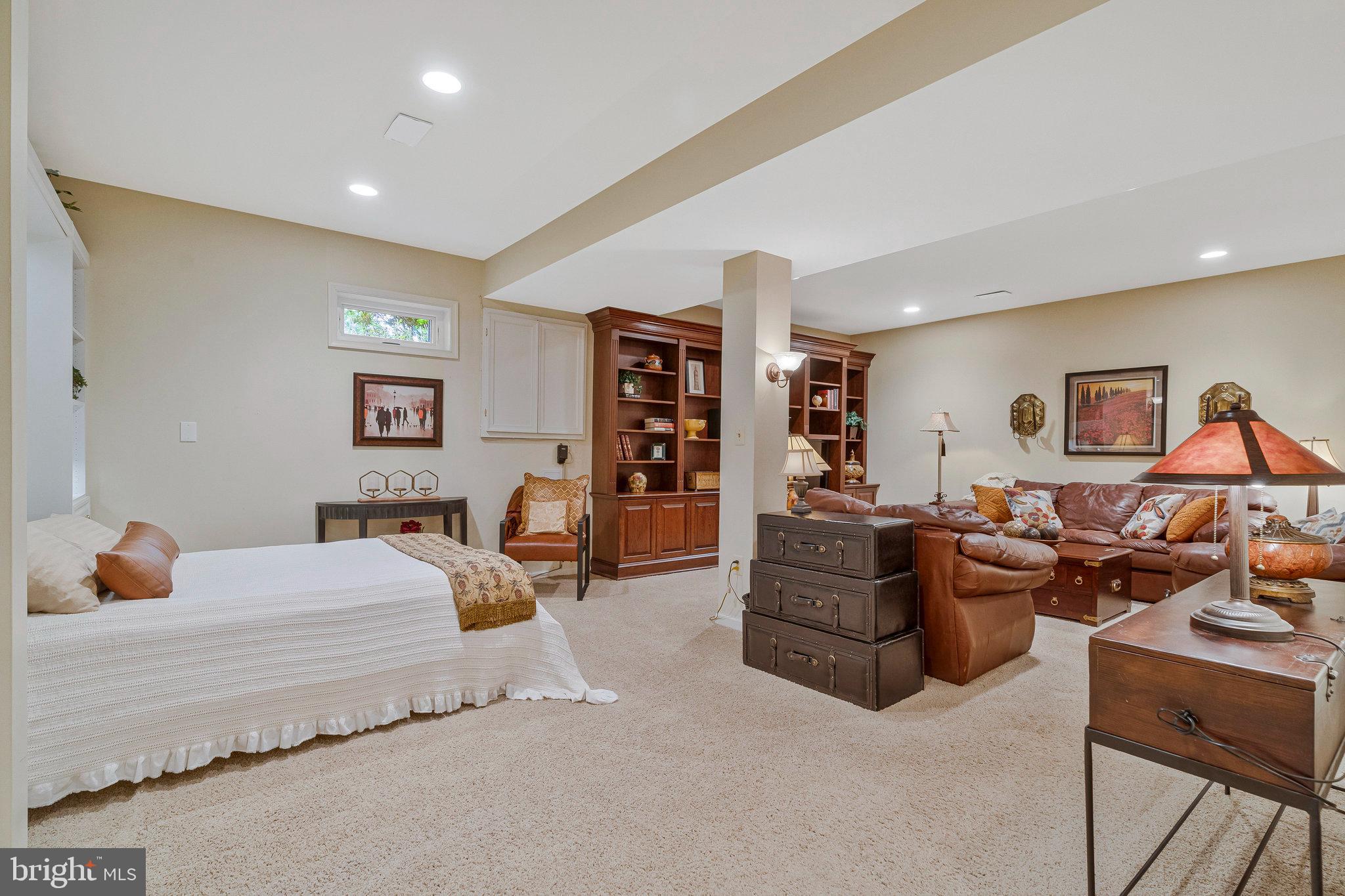 POLO FIELDS - Residential