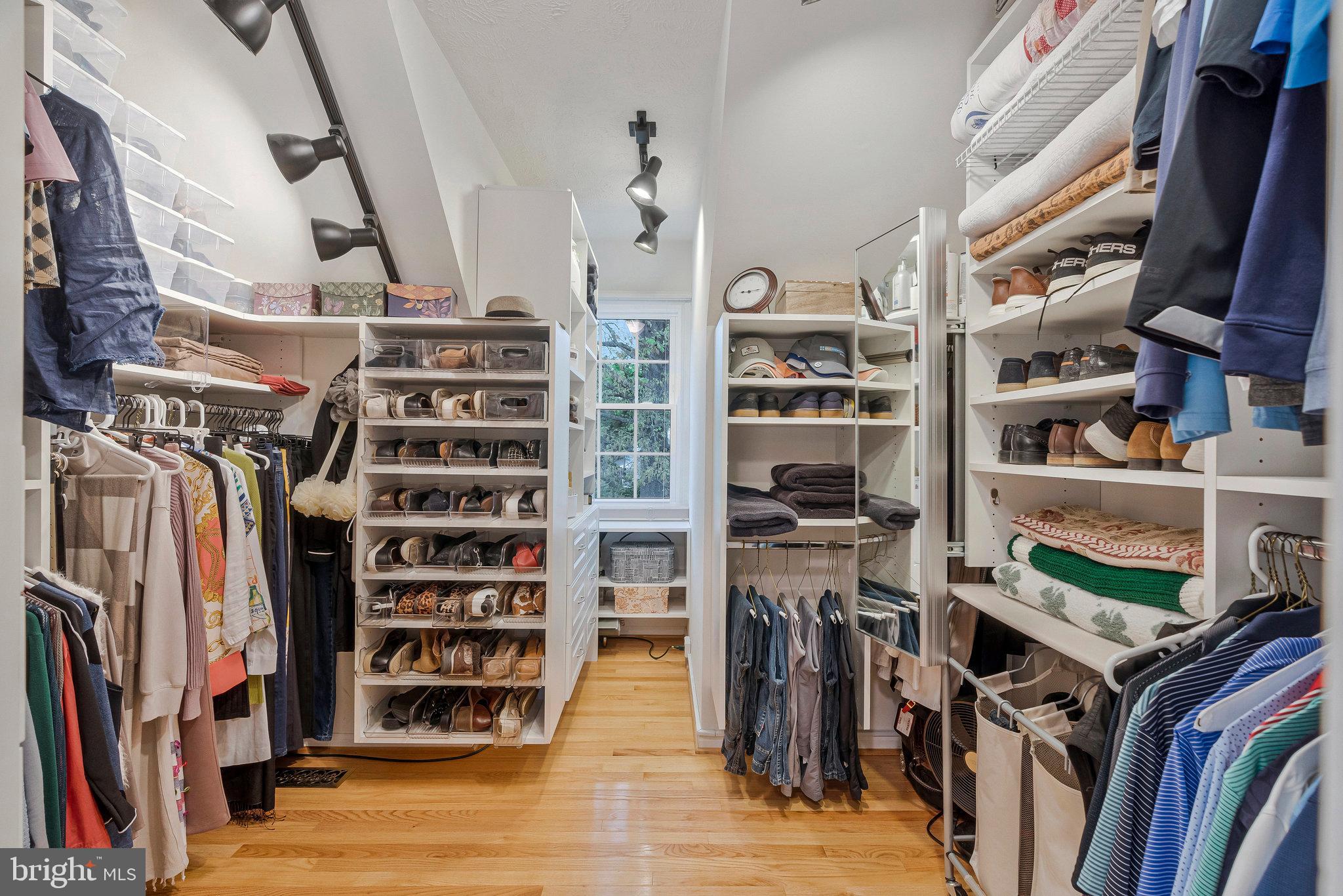 POLO FIELDS - Residential