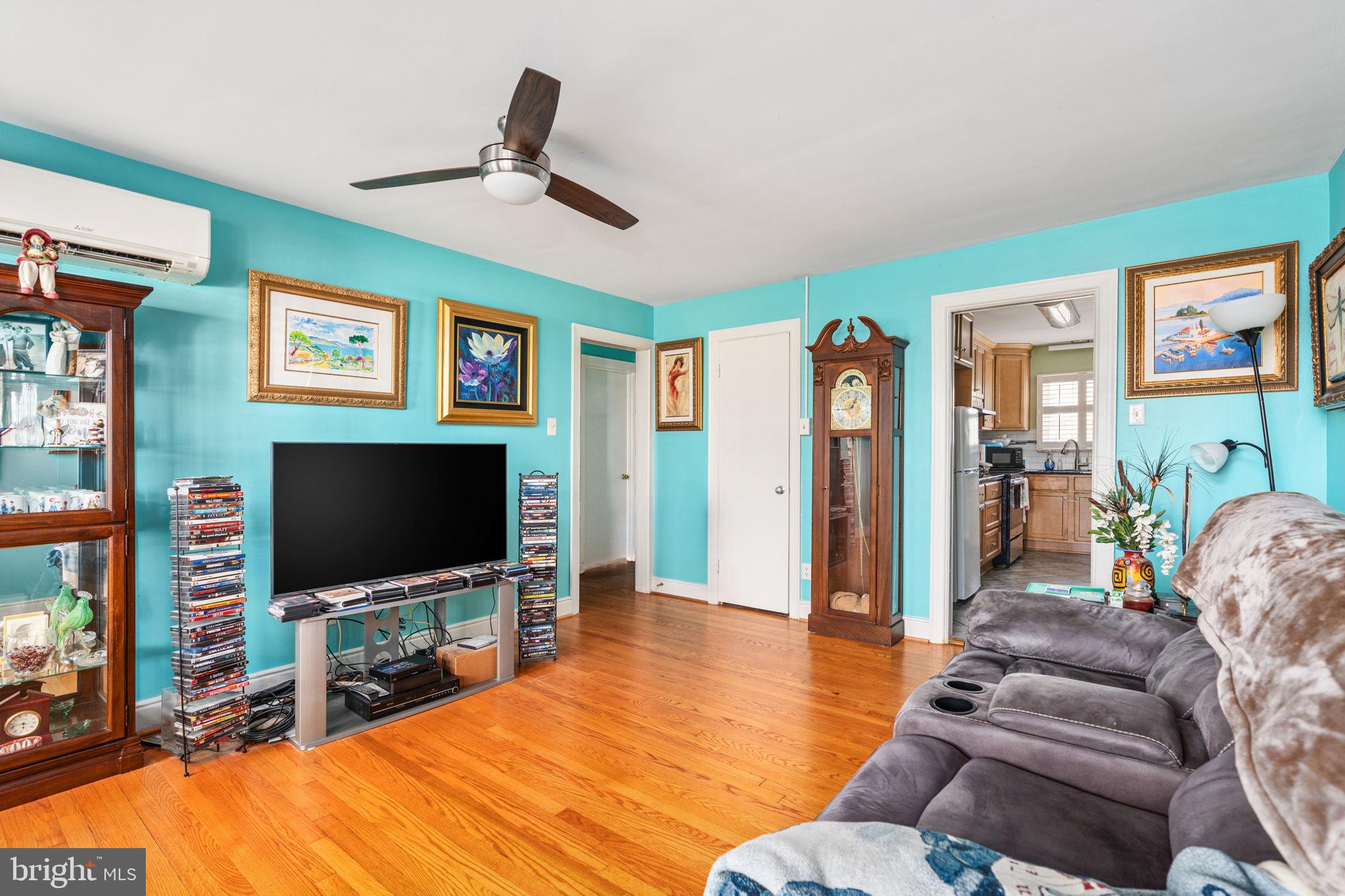 FOREST HILLS - Residential