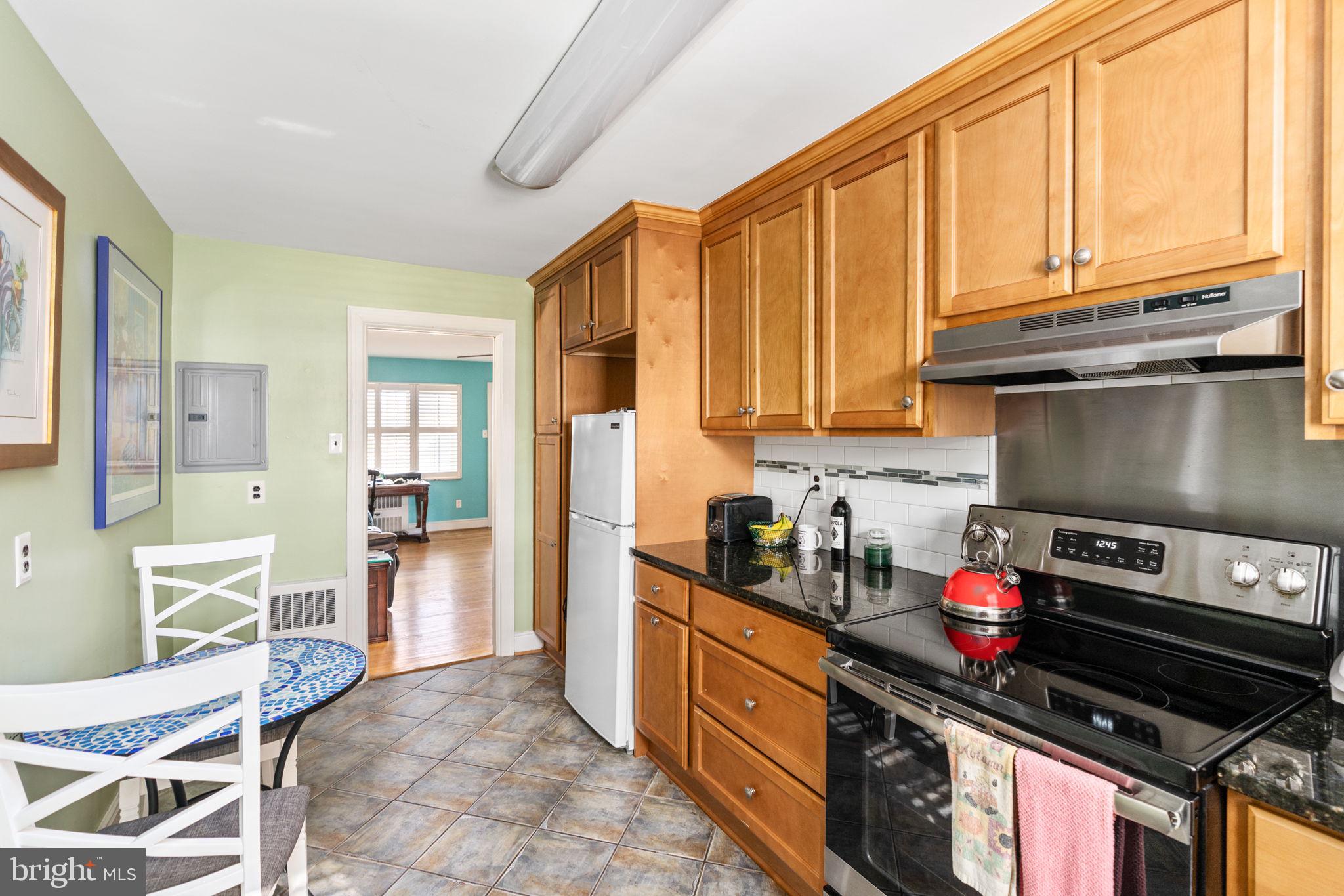 FOREST HILLS - Residential