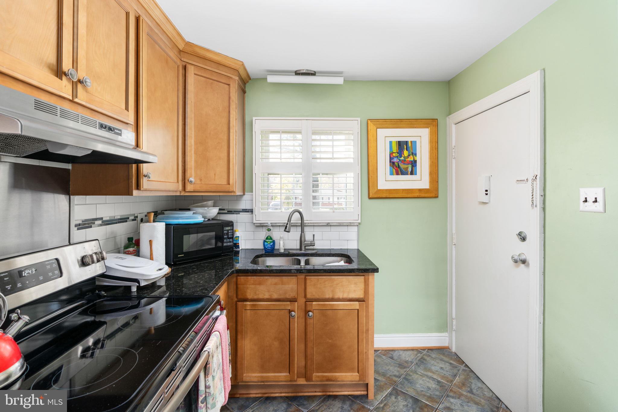 FOREST HILLS - Residential