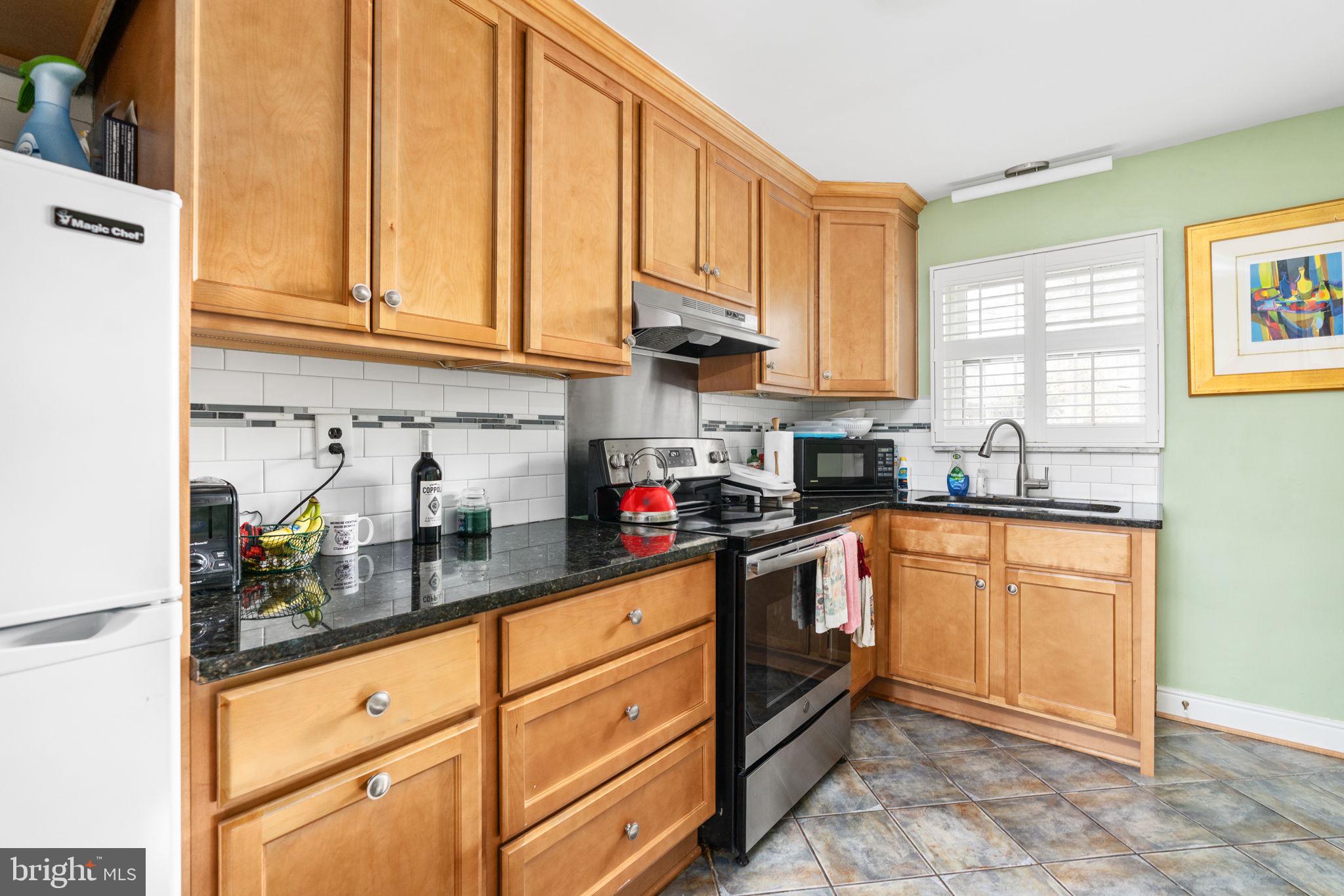 FOREST HILLS - Residential