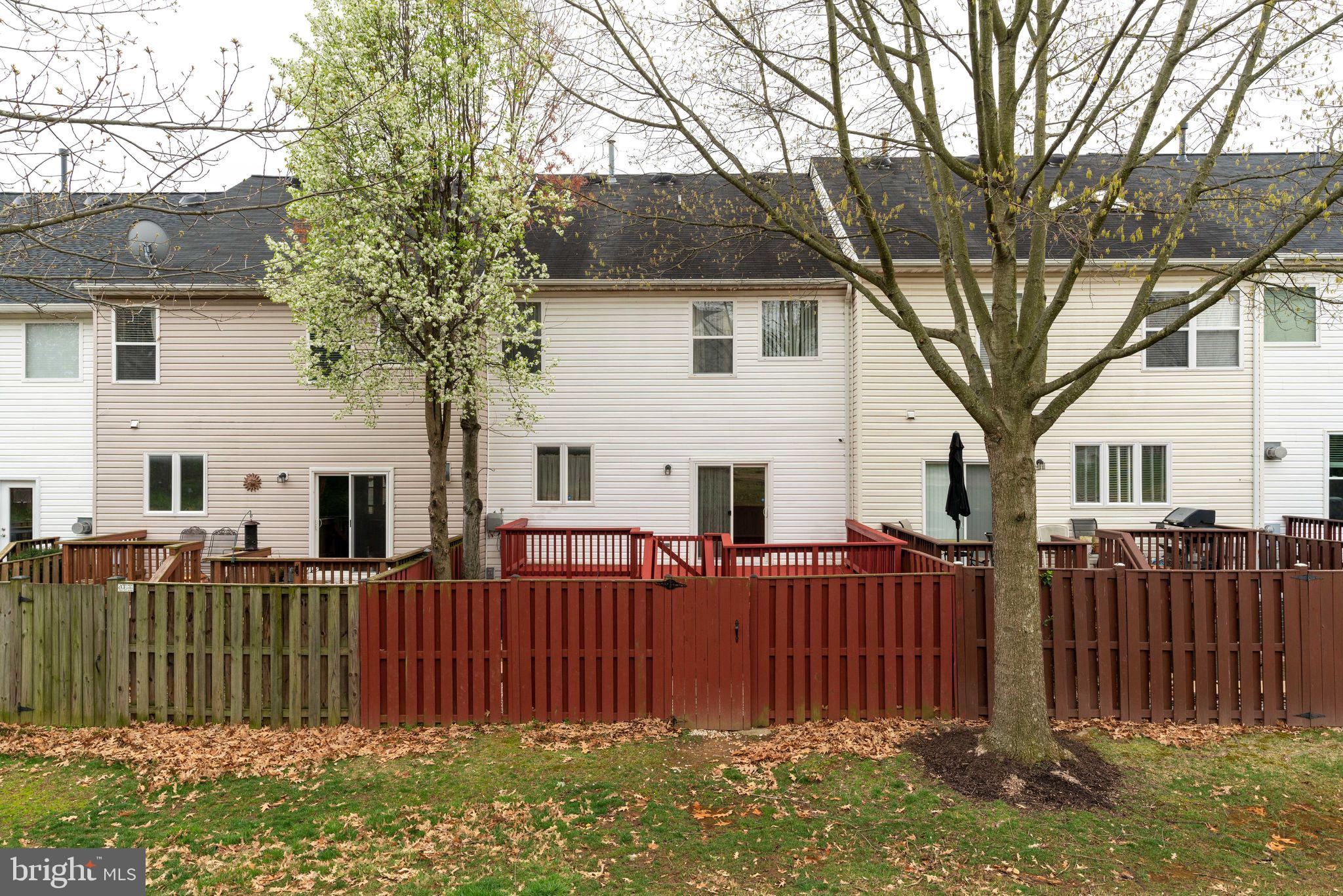 KINGSTOWNE - Residential Lease