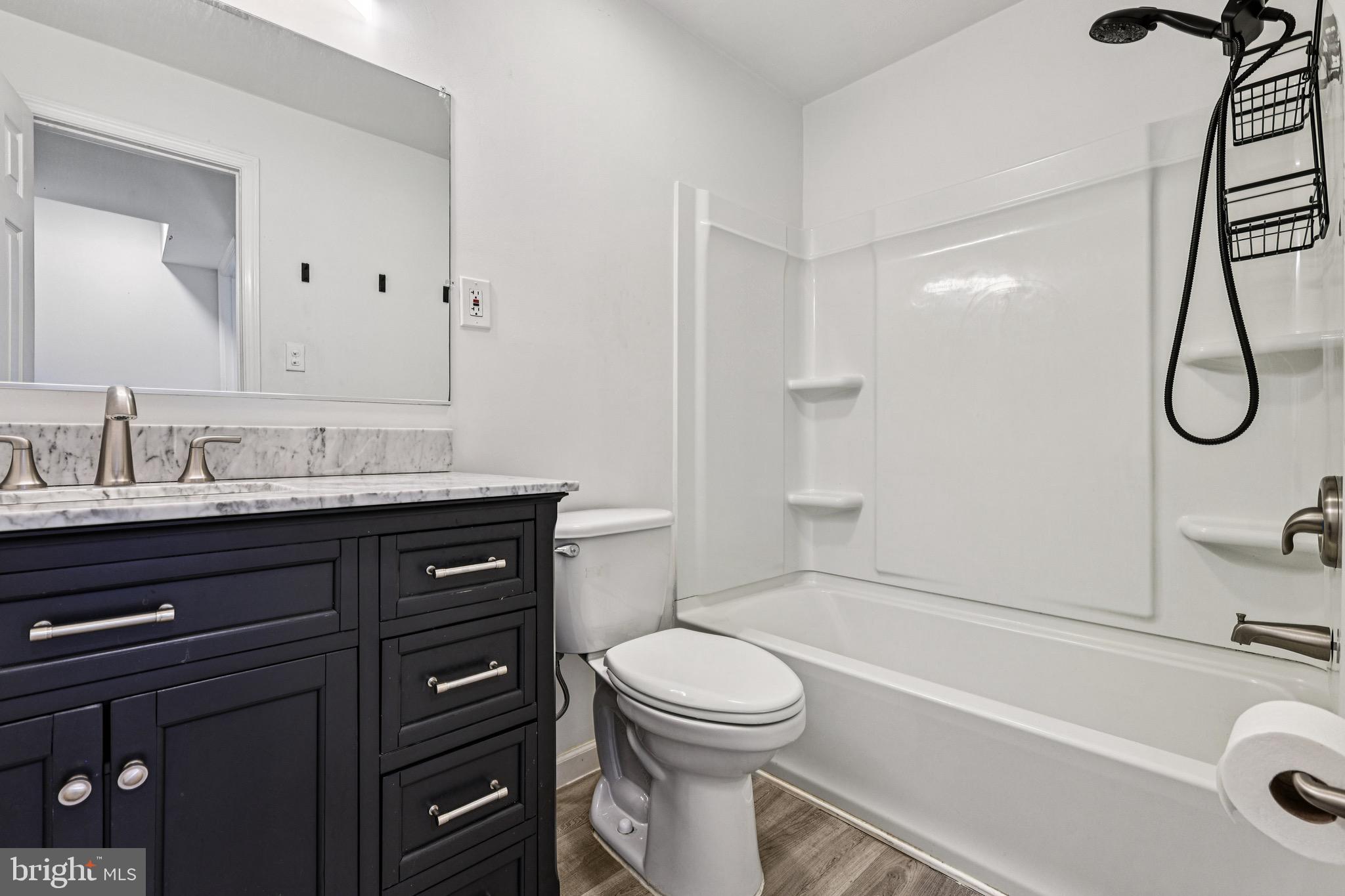 MOORINGS OF OCCOQUAN CON - Residential