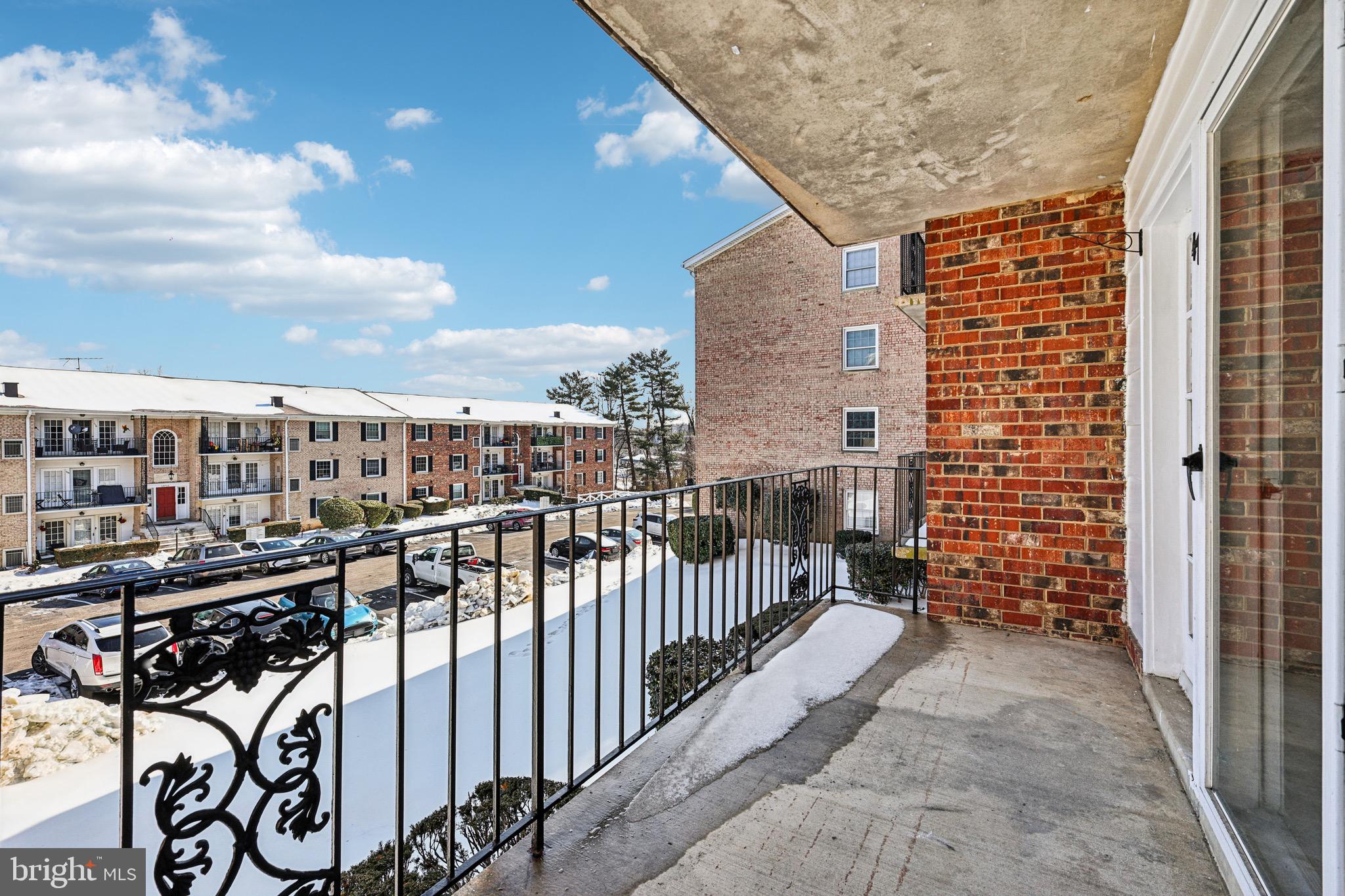 MOORINGS OF OCCOQUAN CON - Residential