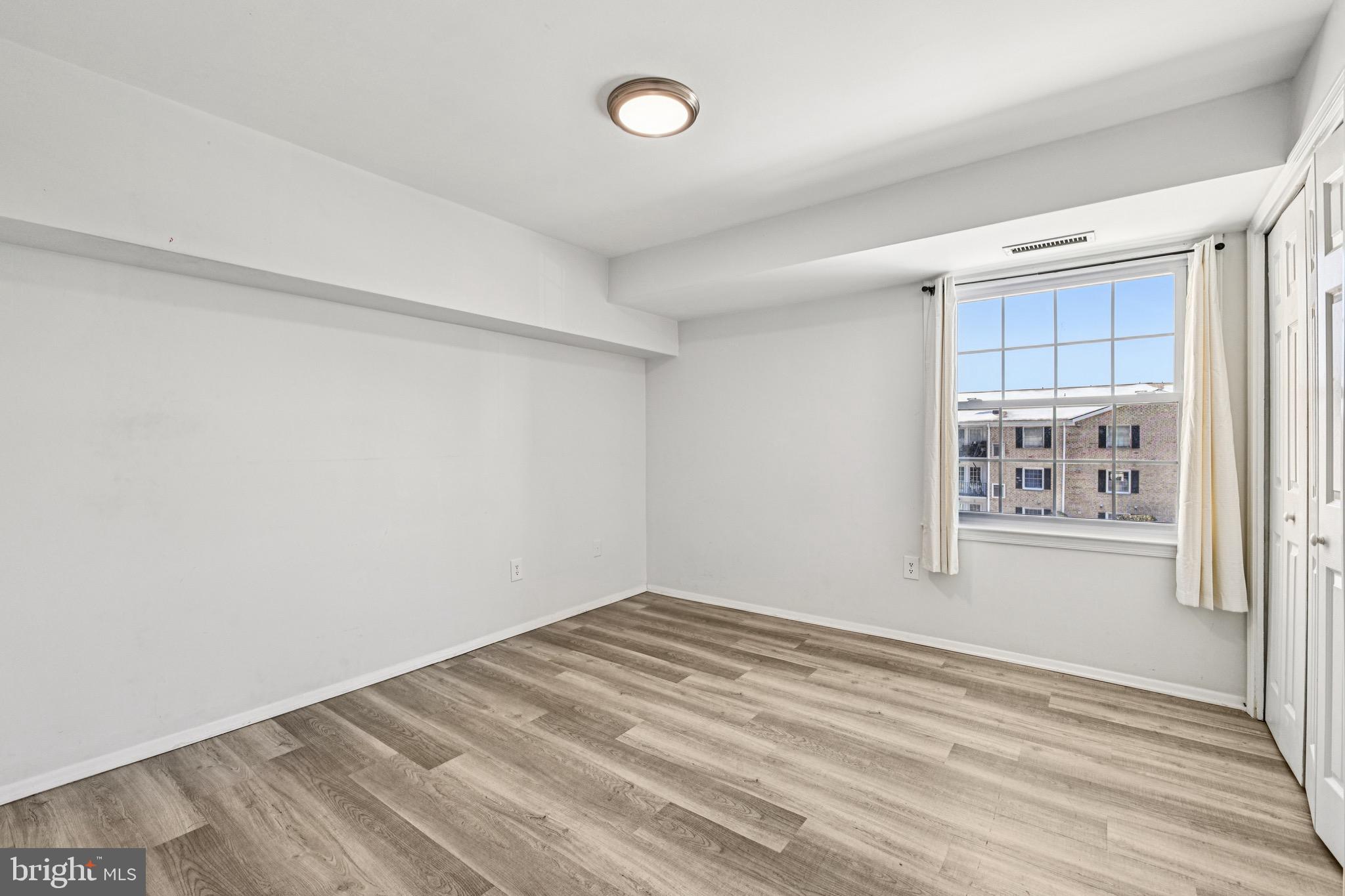 MOORINGS OF OCCOQUAN CON - Residential