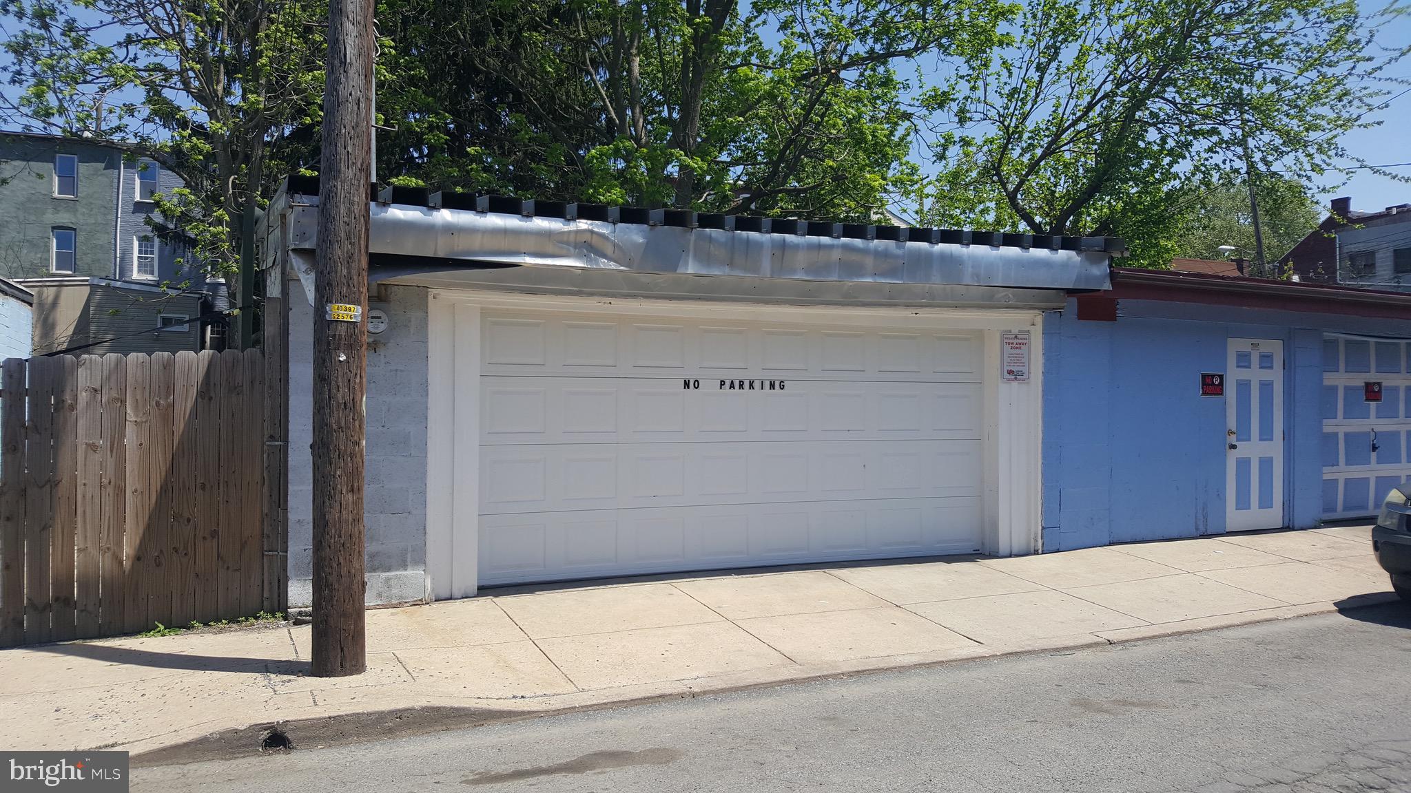 SOUTH WEST LANCASTER - Residential