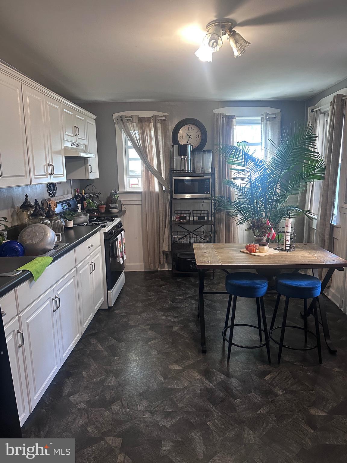 SOUTH WEST LANCASTER - Residential