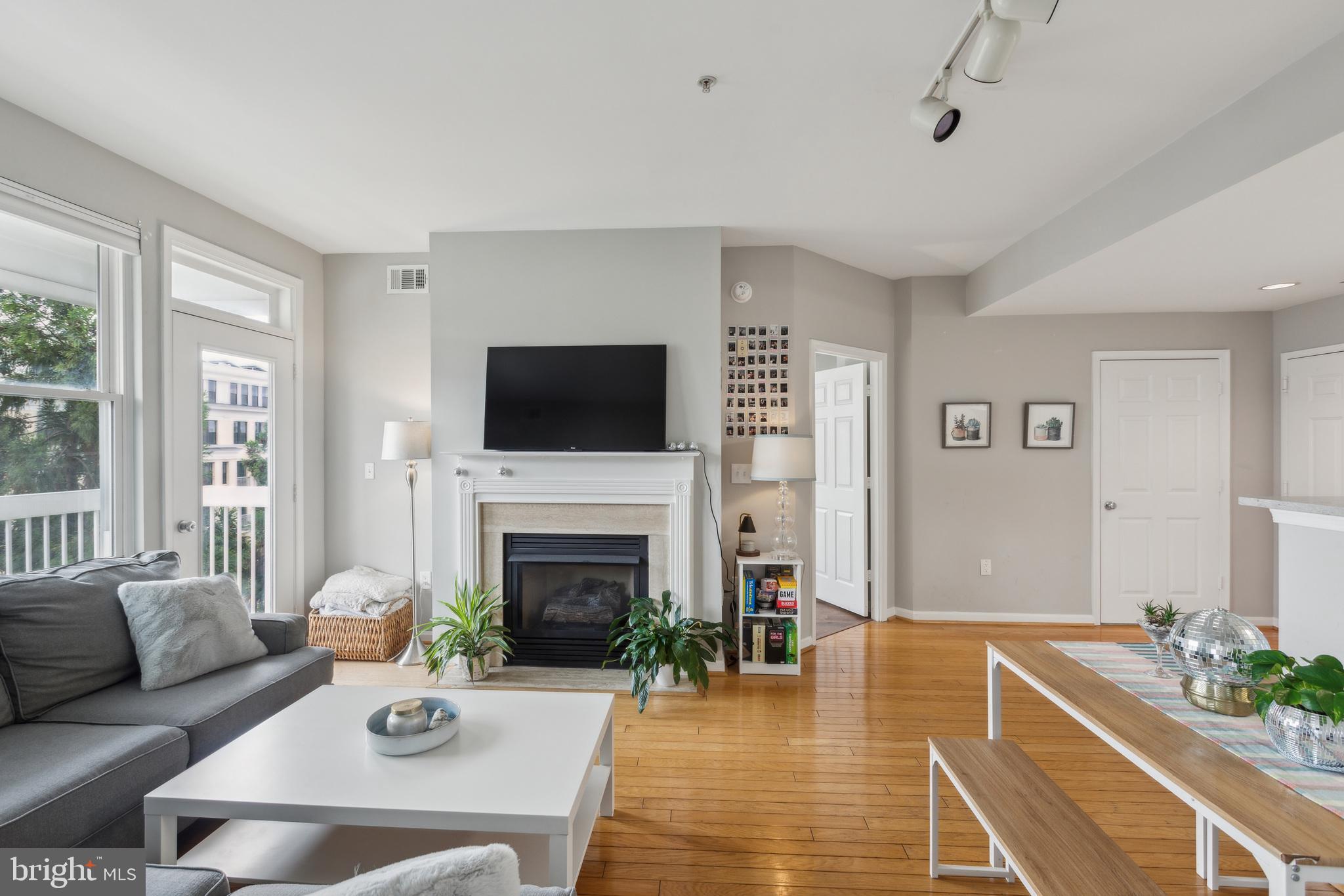 2004 11TH STREET NW 439