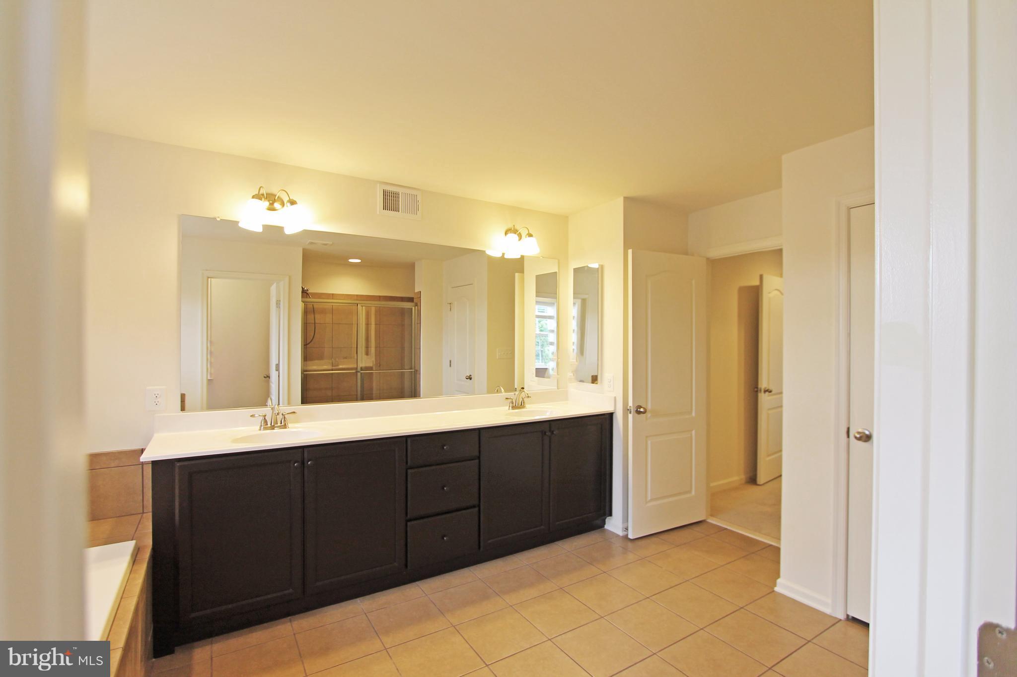 SHERIDAN ESTATES - Residential