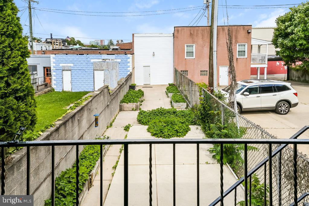HIGHLANDTOWN - Residential