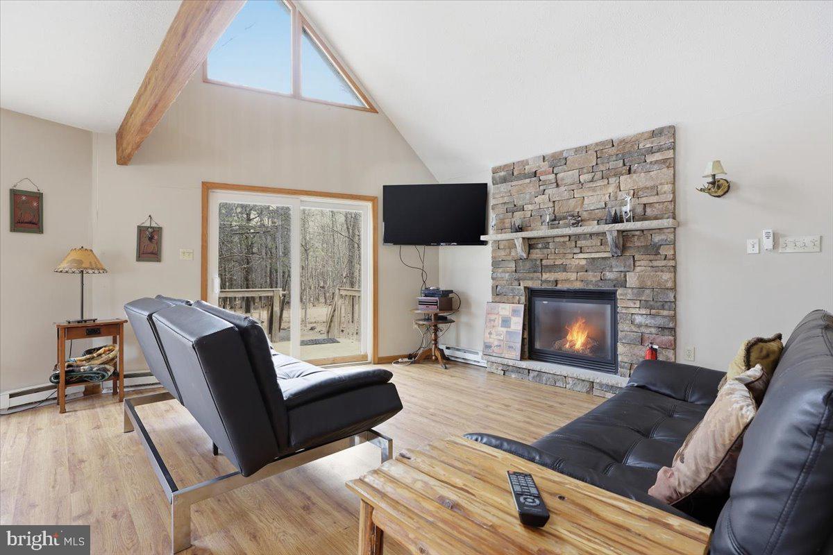 TOWAMENSING TRAILS - Residential
