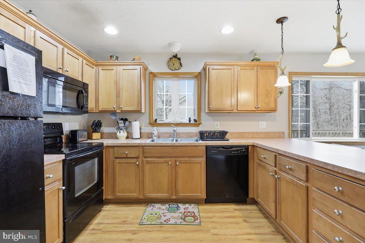 TOWAMENSING TRAILS - Residential