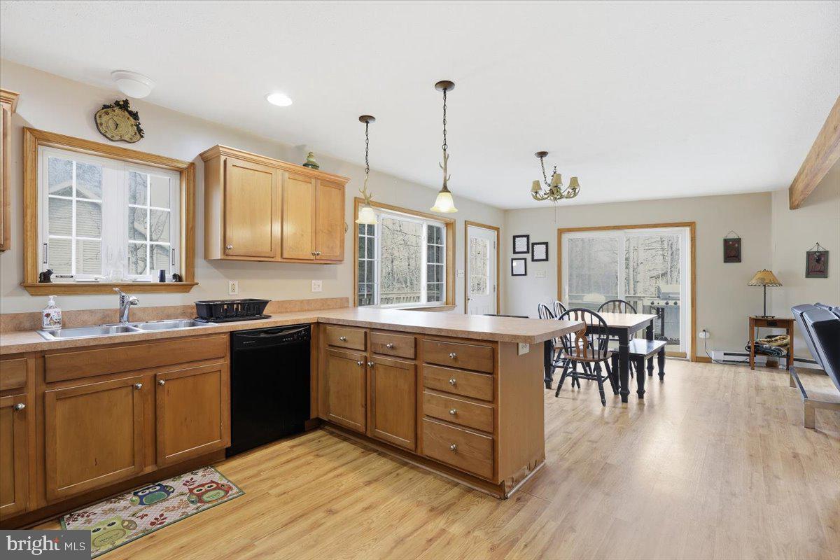 TOWAMENSING TRAILS - Residential
