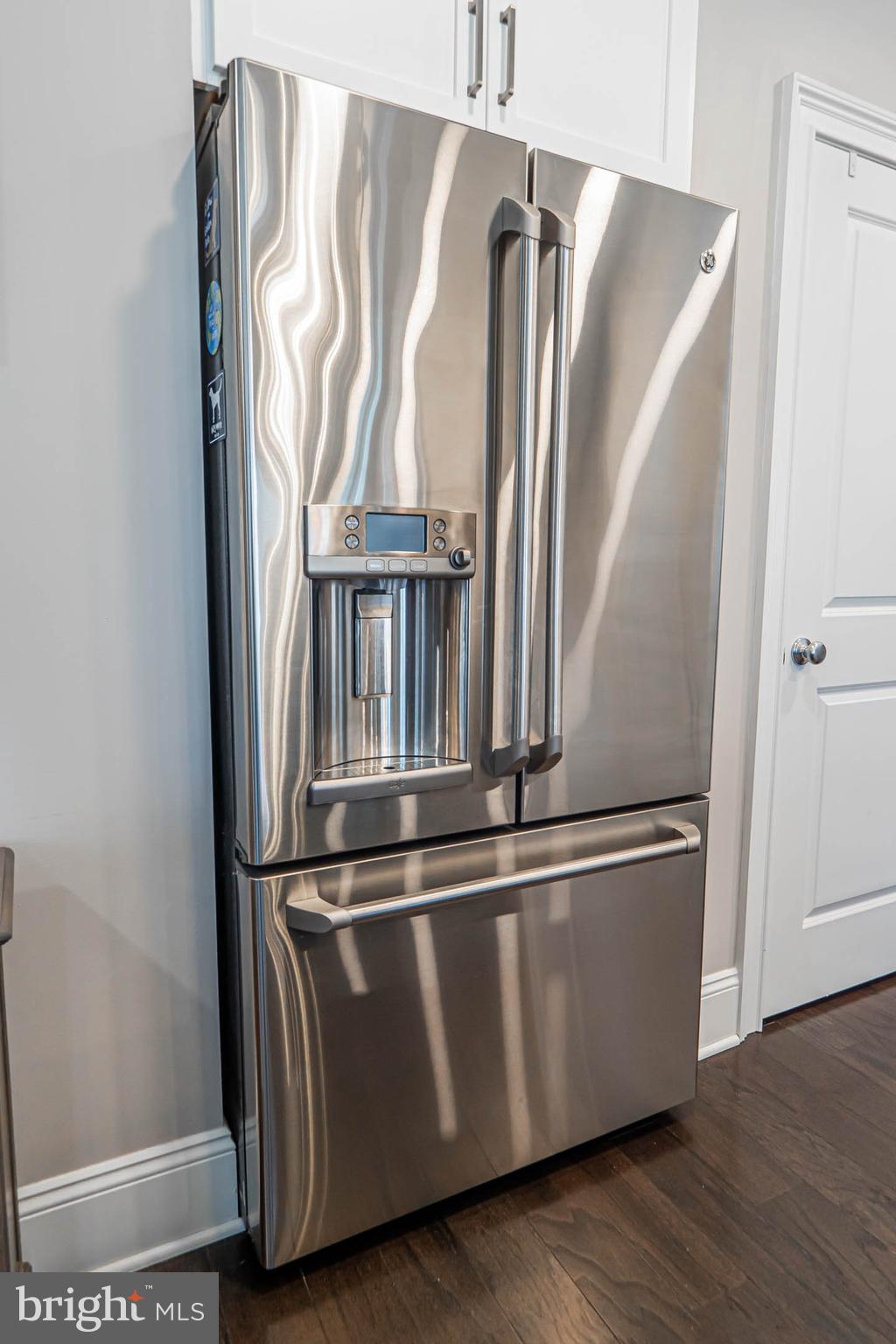 THE VILLAGES AT NORTHRIDGE - Residential