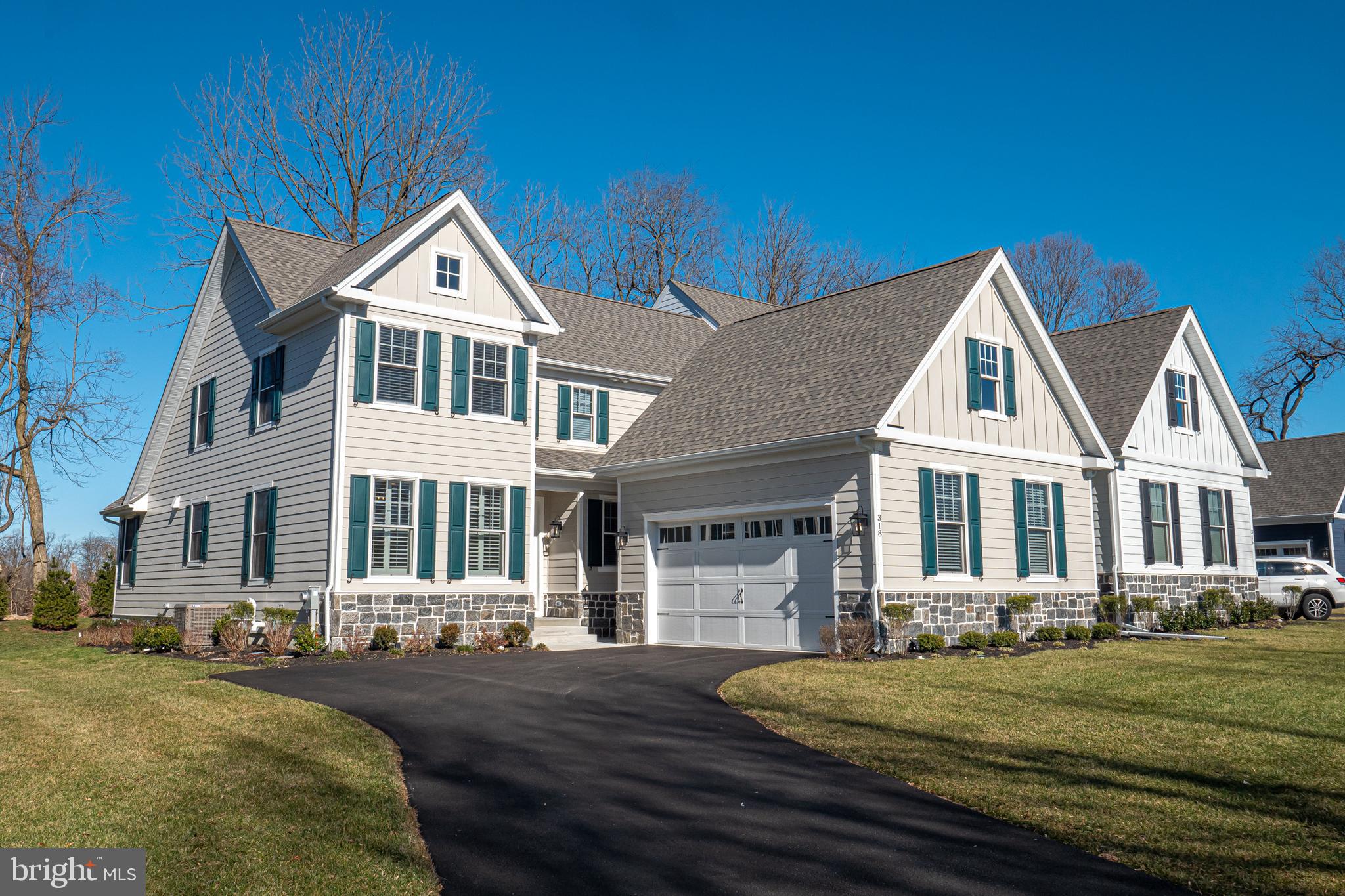 THE VILLAGES AT NORTHRIDGE - Residential