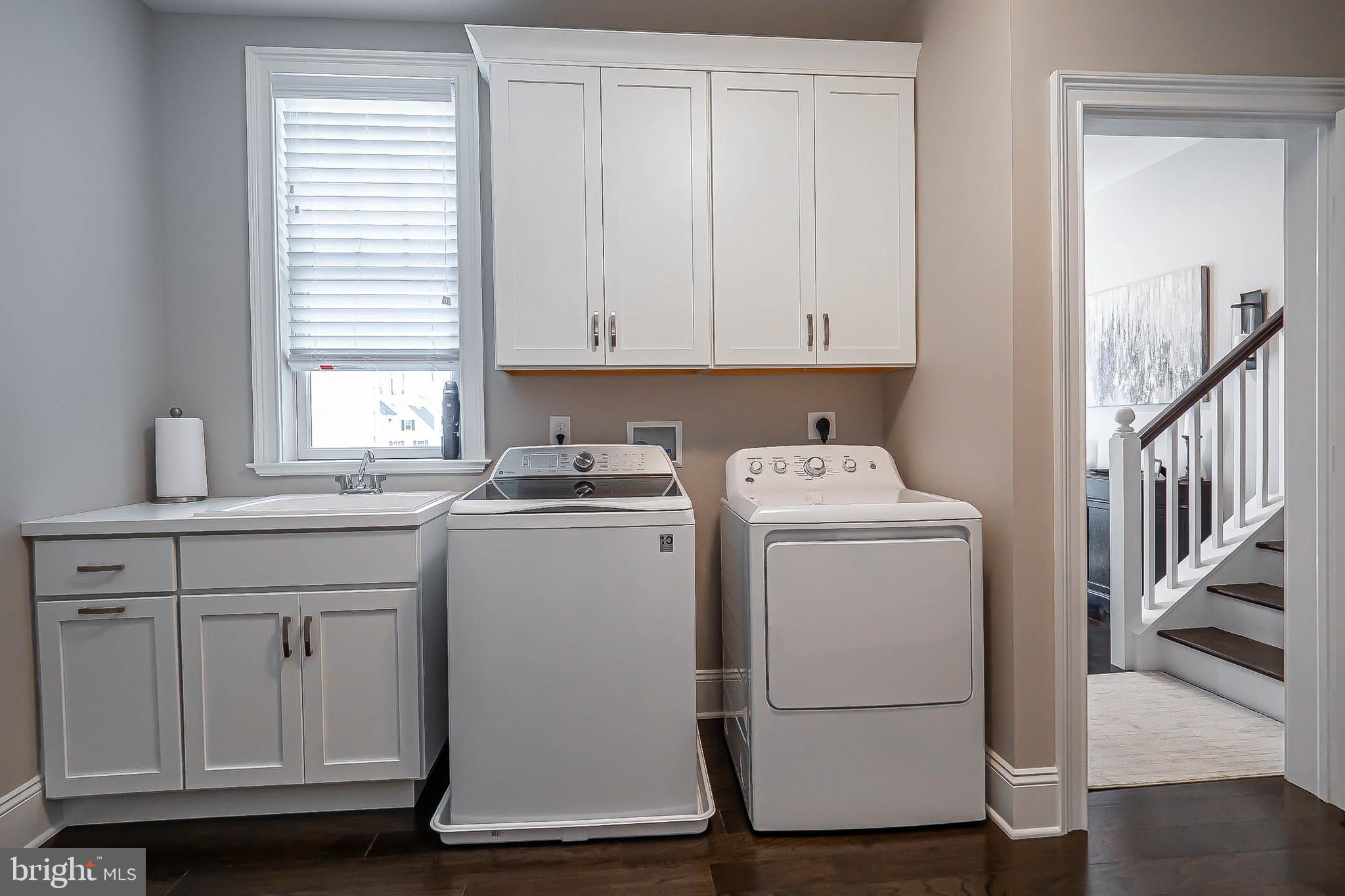 THE VILLAGES AT NORTHRIDGE - Residential