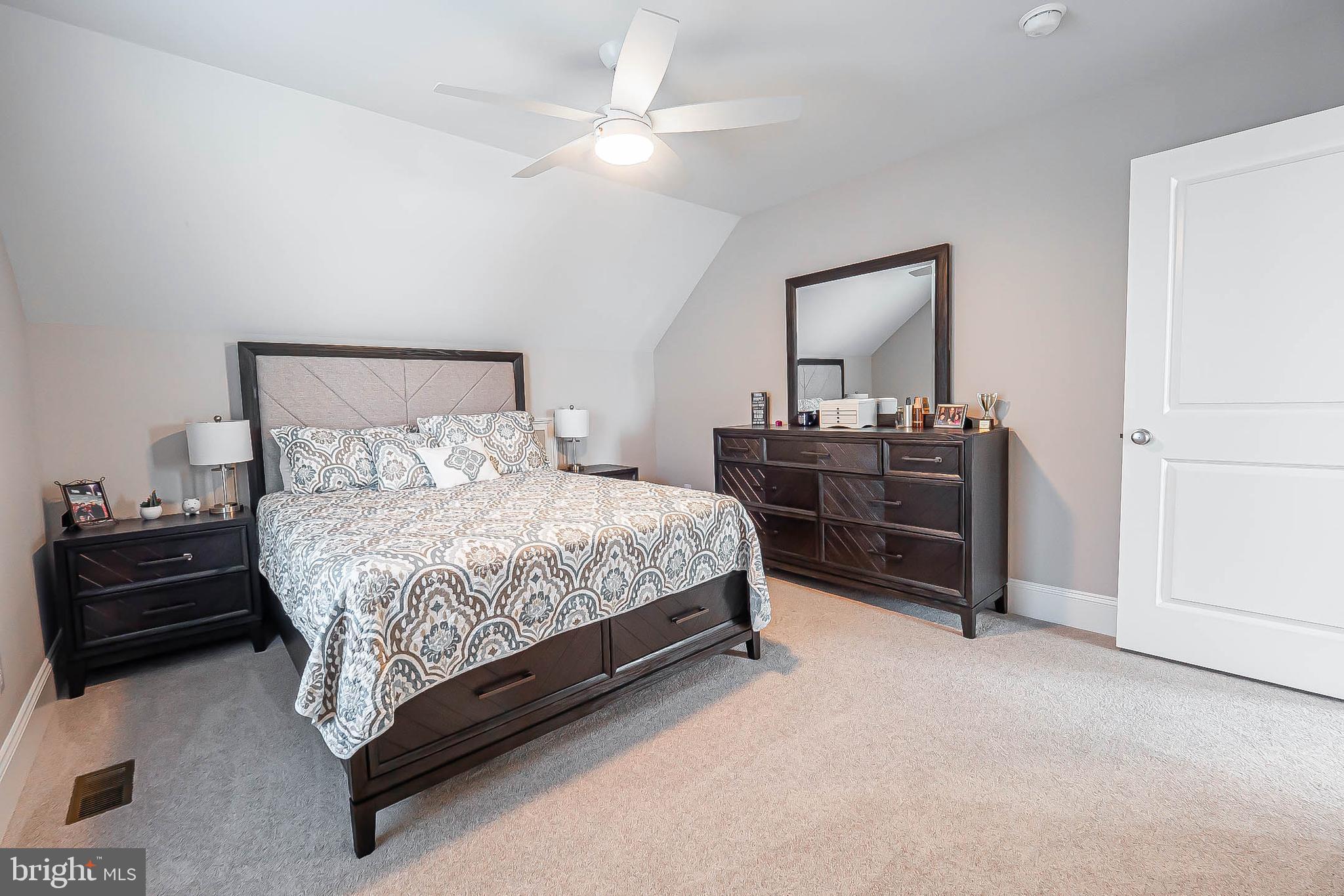 THE VILLAGES AT NORTHRIDGE - Residential