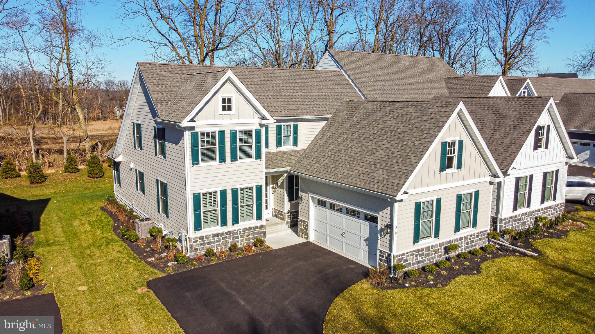 THE VILLAGES AT NORTHRIDGE - Residential