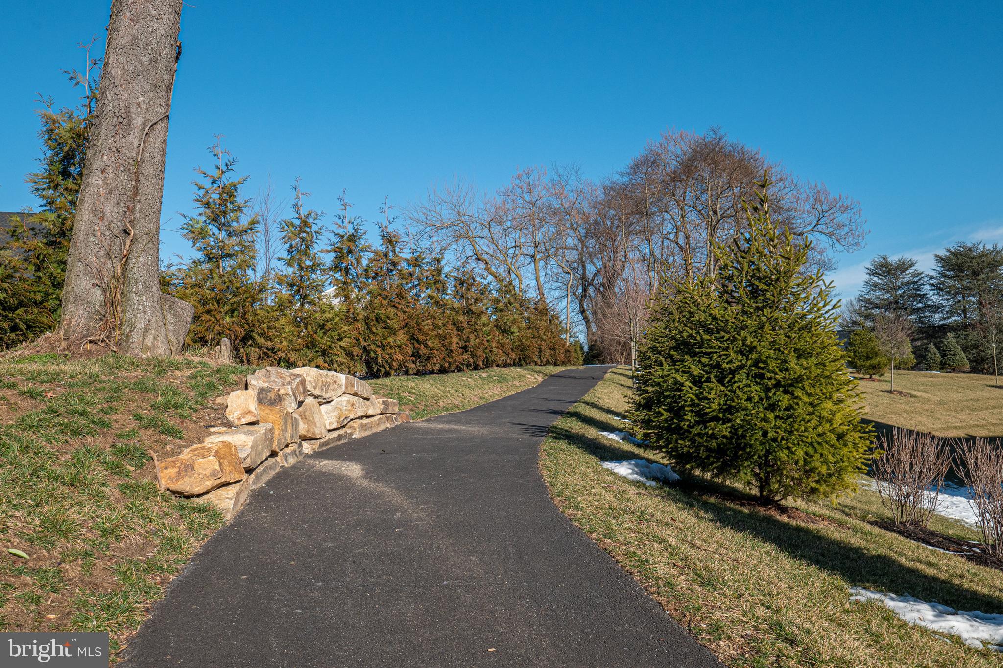 THE VILLAGES AT NORTHRIDGE - Residential