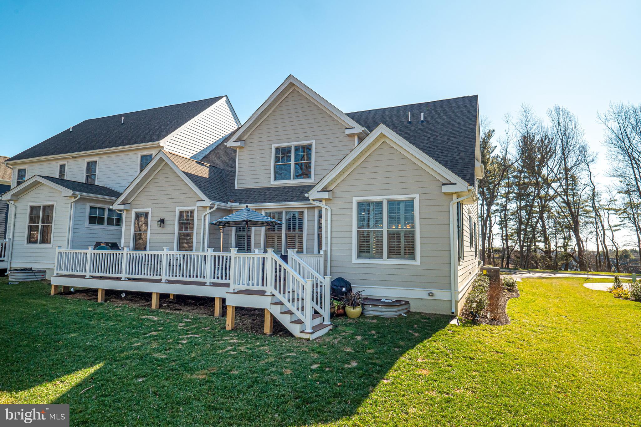 THE VILLAGES AT NORTHRIDGE - Residential