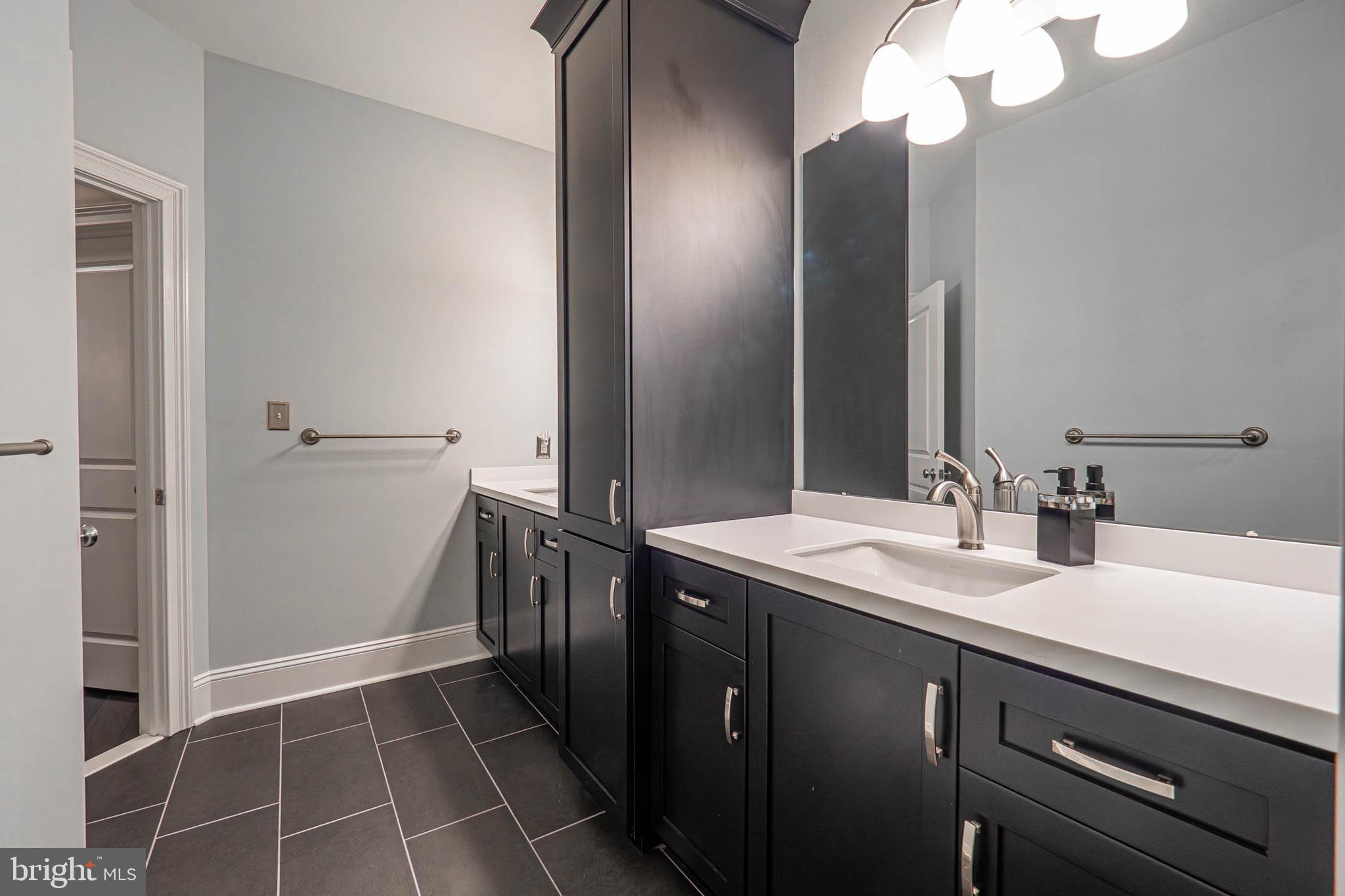 THE VILLAGES AT NORTHRIDGE - Residential