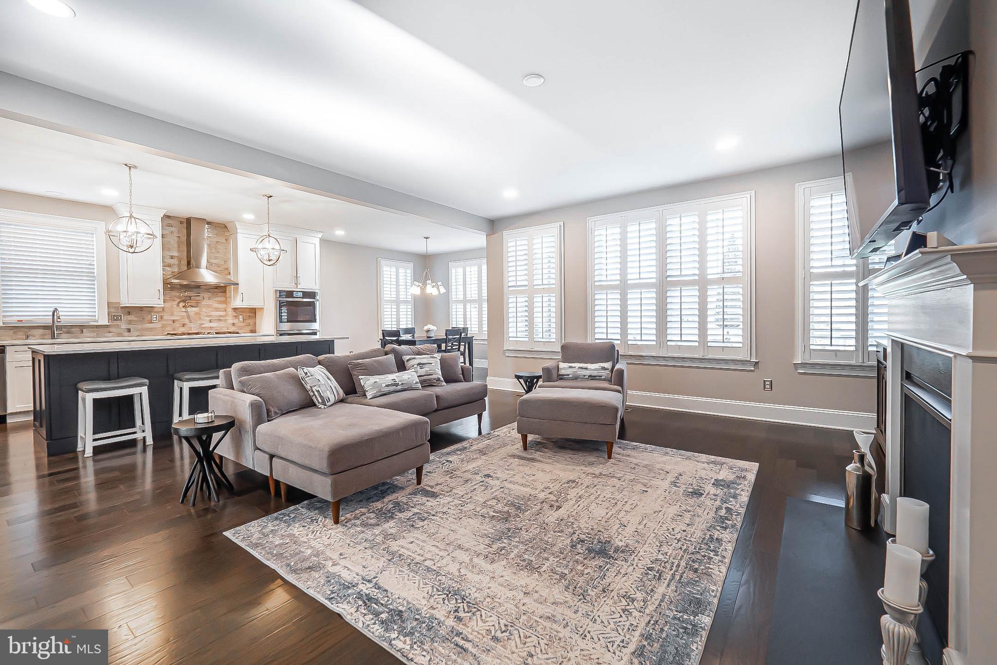 THE VILLAGES AT NORTHRIDGE - Residential