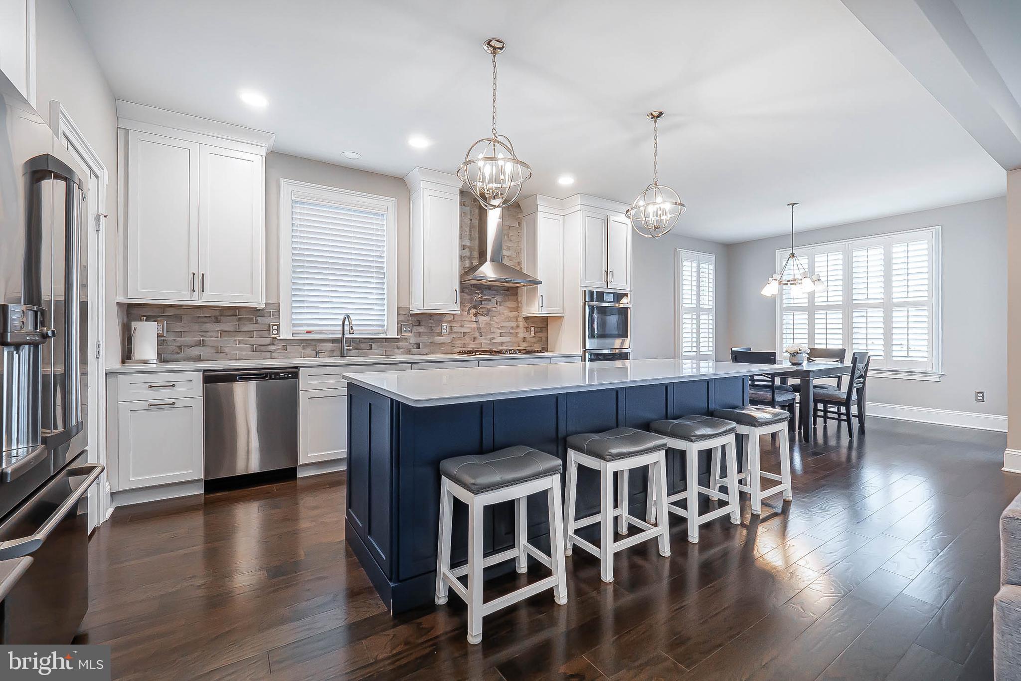 THE VILLAGES AT NORTHRIDGE - Residential