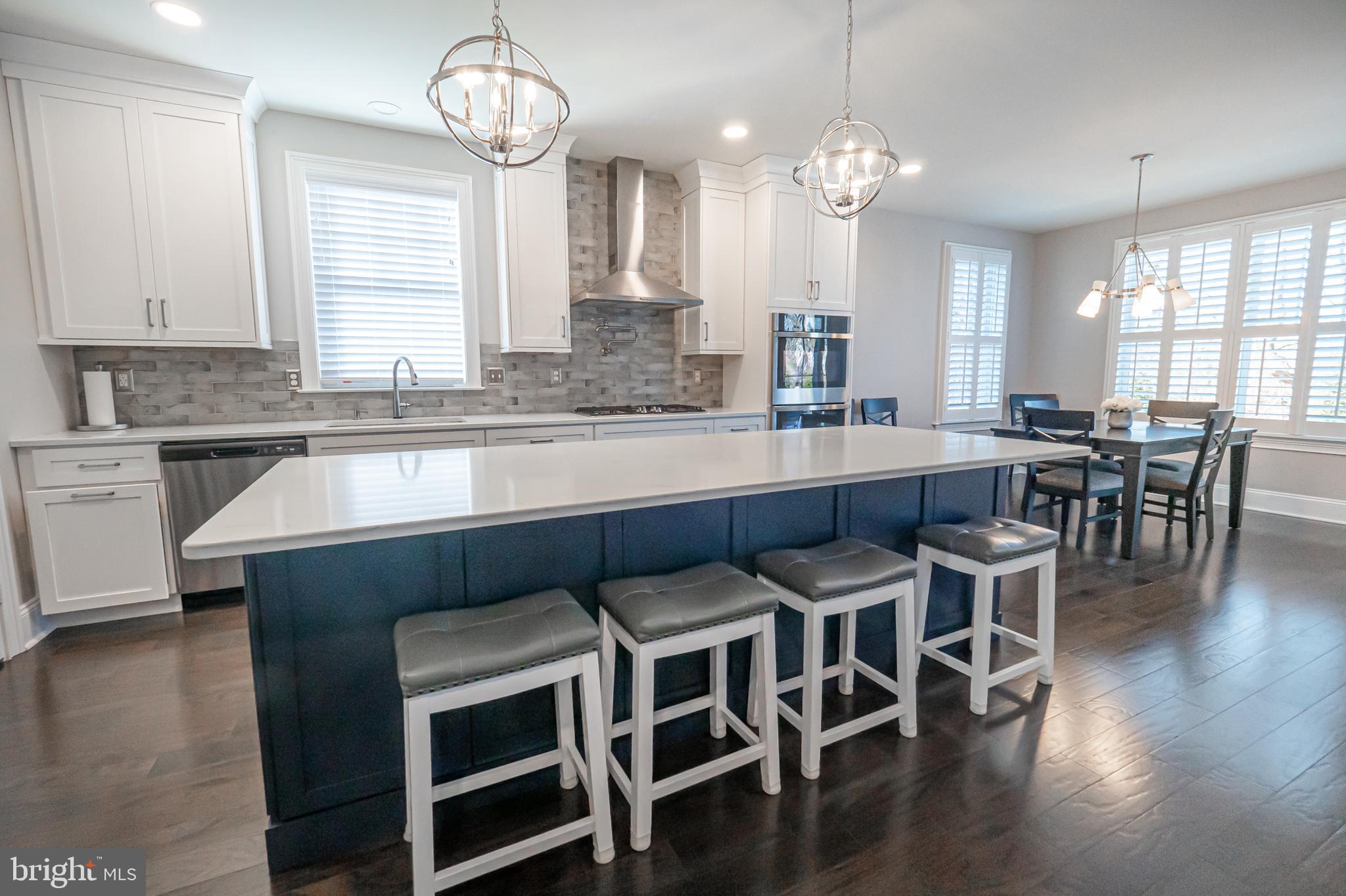 THE VILLAGES AT NORTHRIDGE - Residential