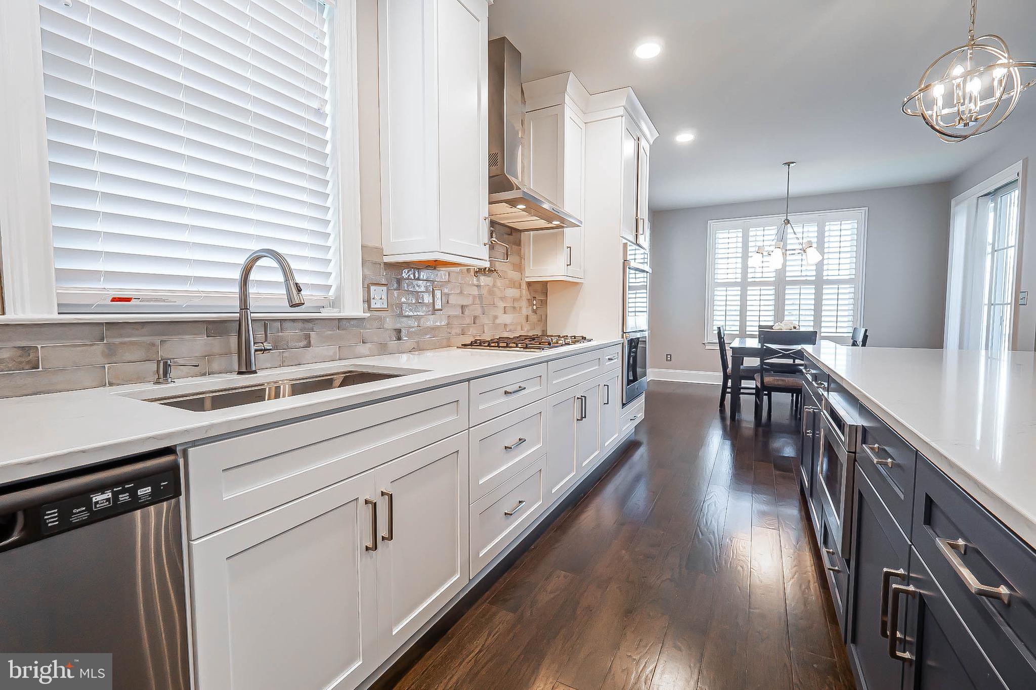 THE VILLAGES AT NORTHRIDGE - Residential