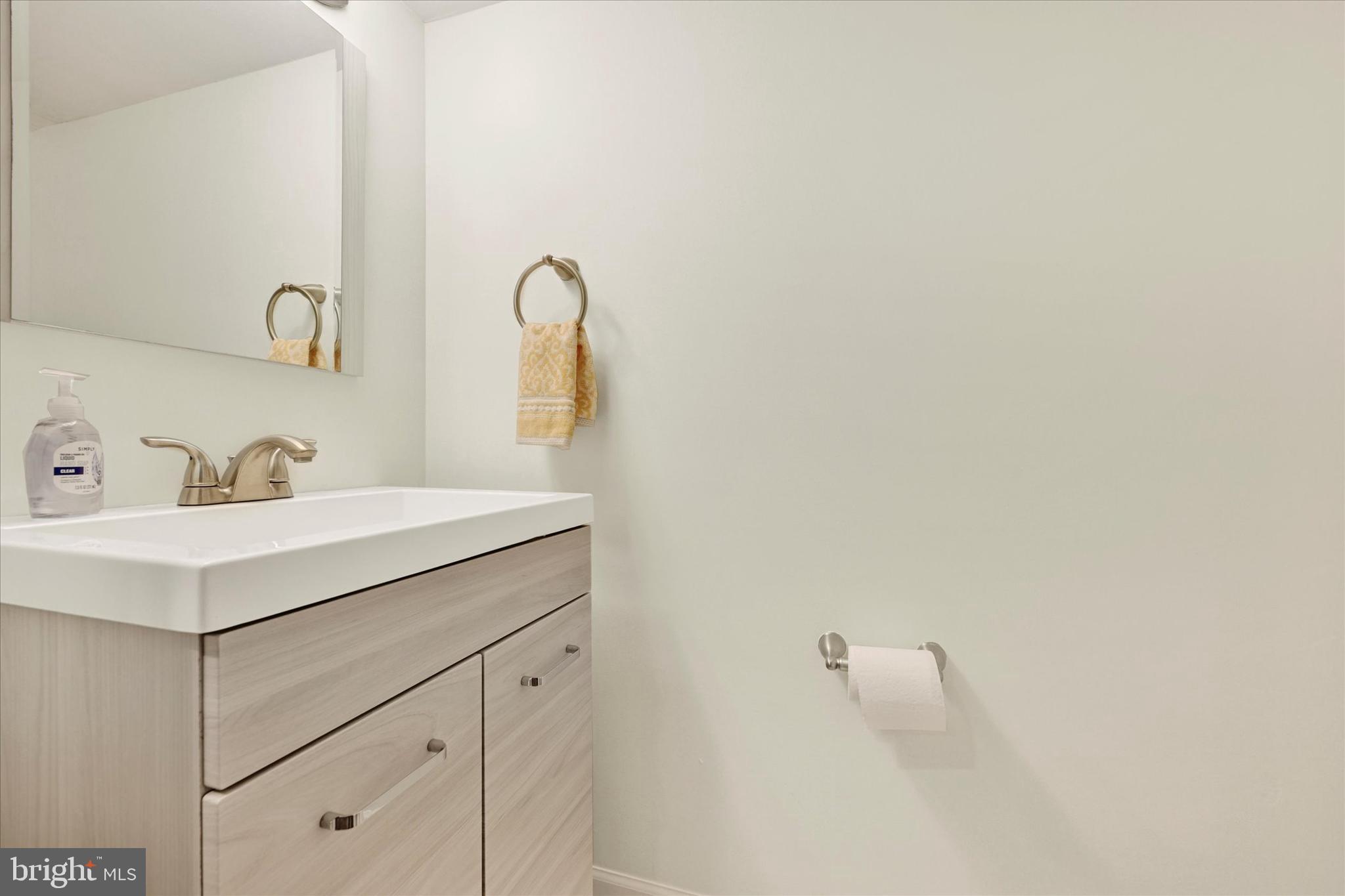 MEDFIELD - Residential