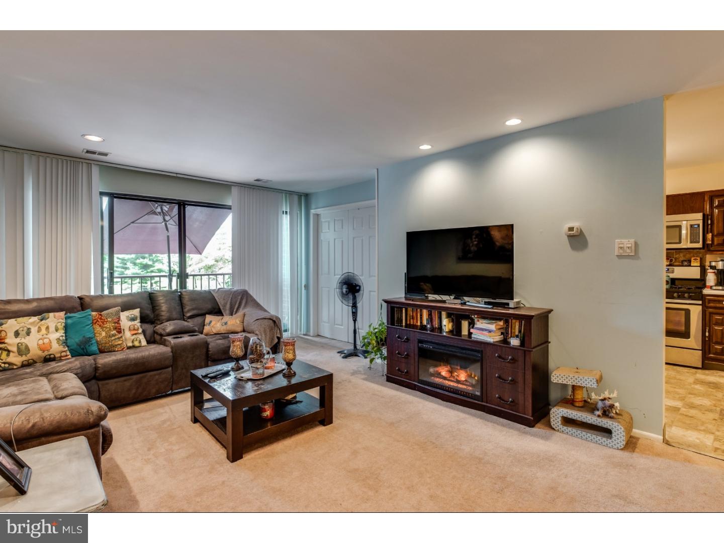 BAKERS BAY CONDOMINIUMS - Residential