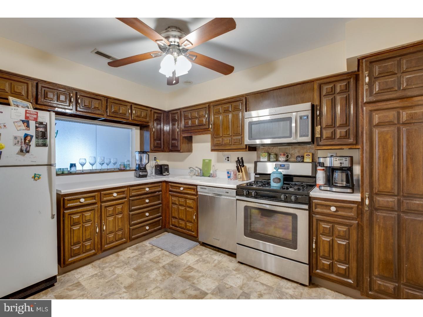 BAKERS BAY CONDOMINIUMS - Residential