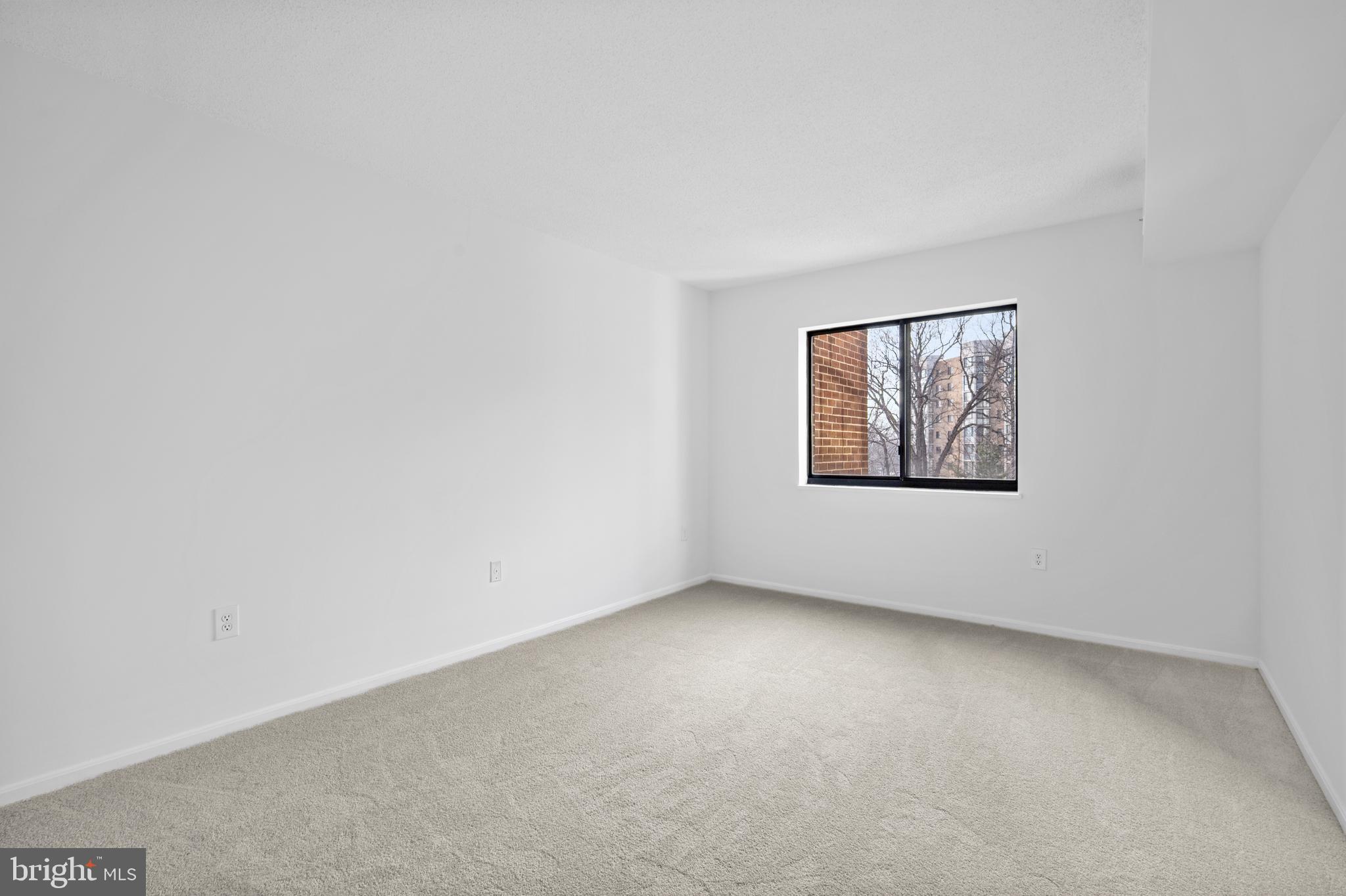 GREENS AT LEISURE WORLD - Residential