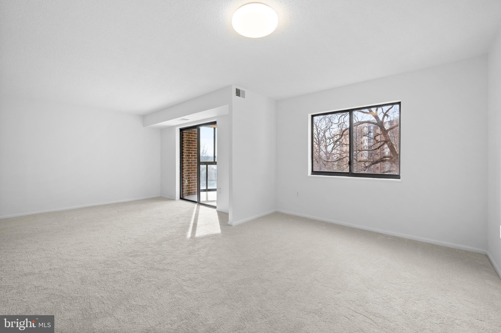 GREENS AT LEISURE WORLD - Residential