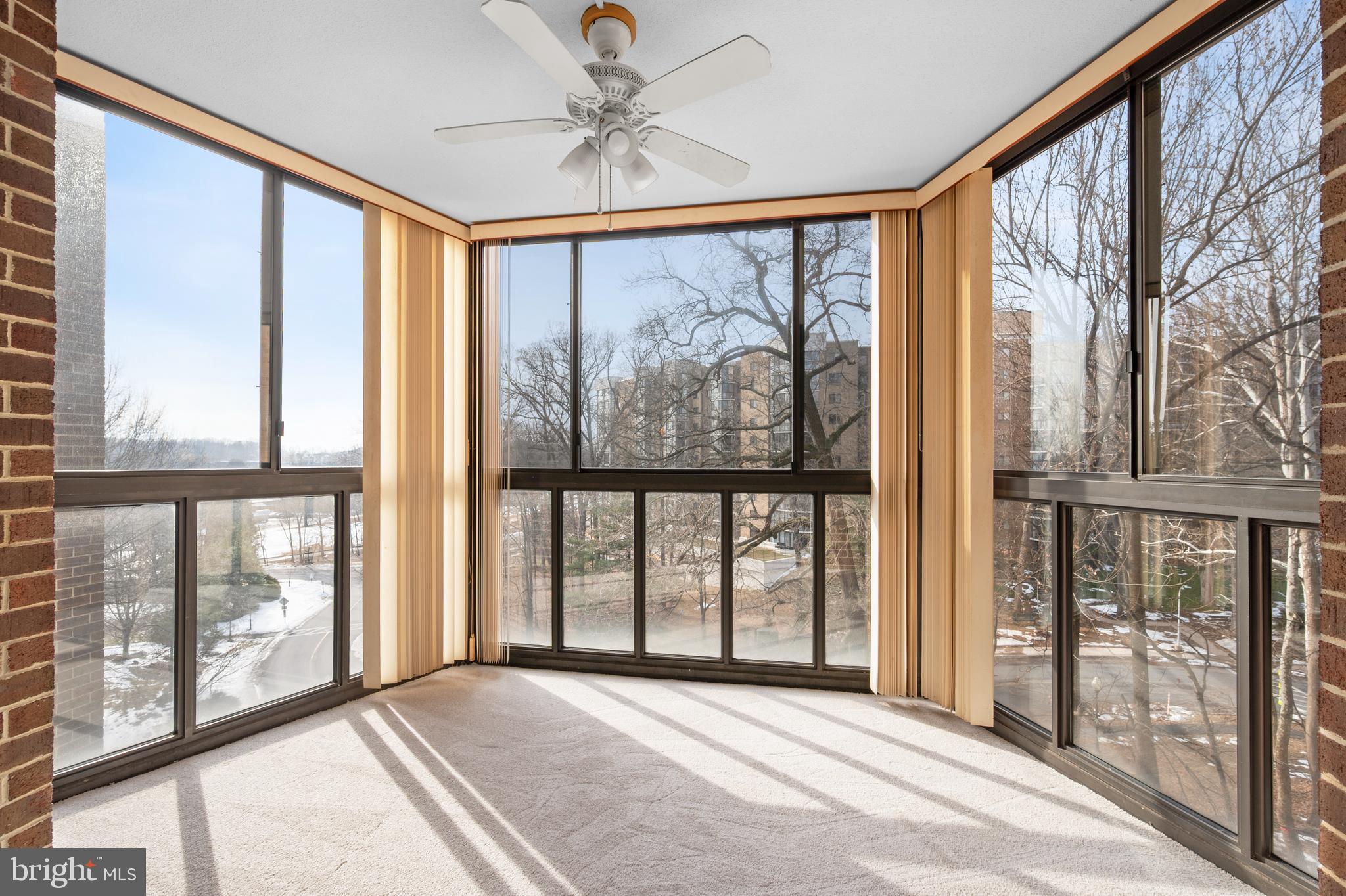 GREENS AT LEISURE WORLD - Residential