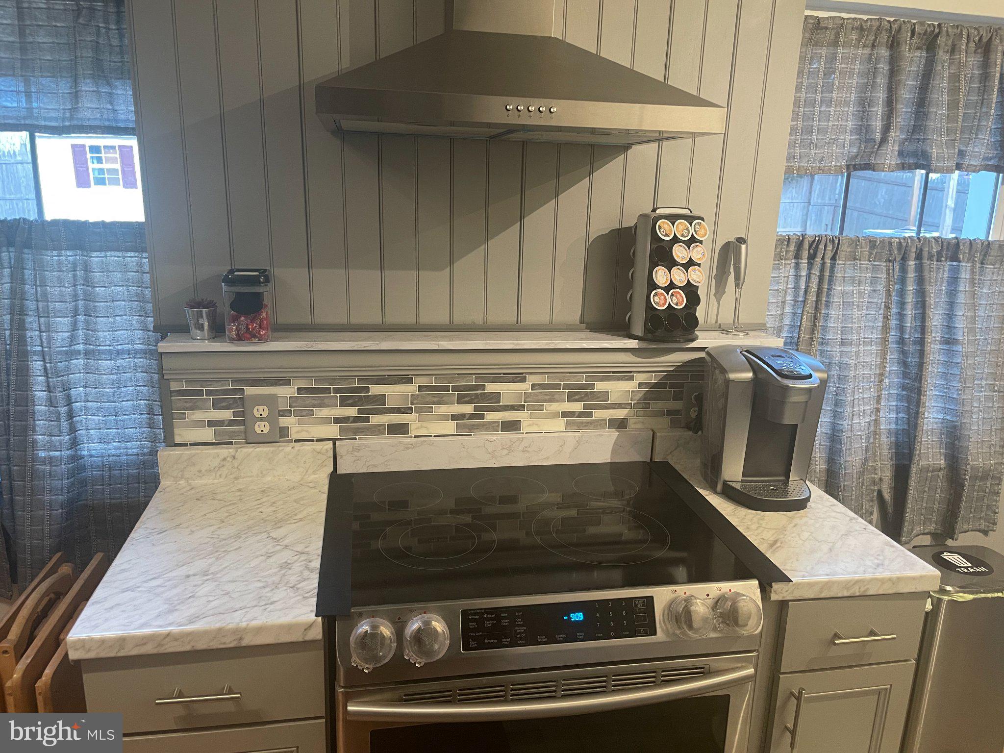 NEW CASTLE - Residential